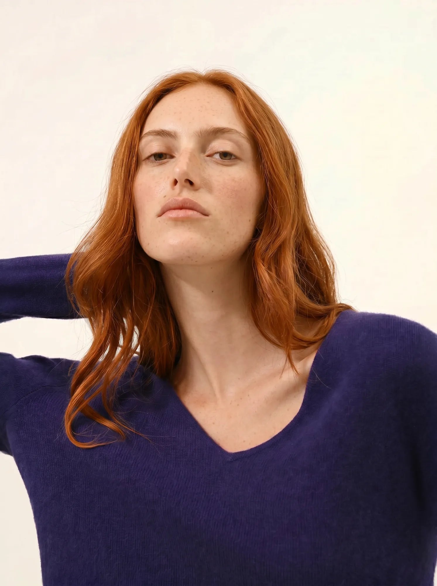 JOAN pullover v-ausschnitt violett