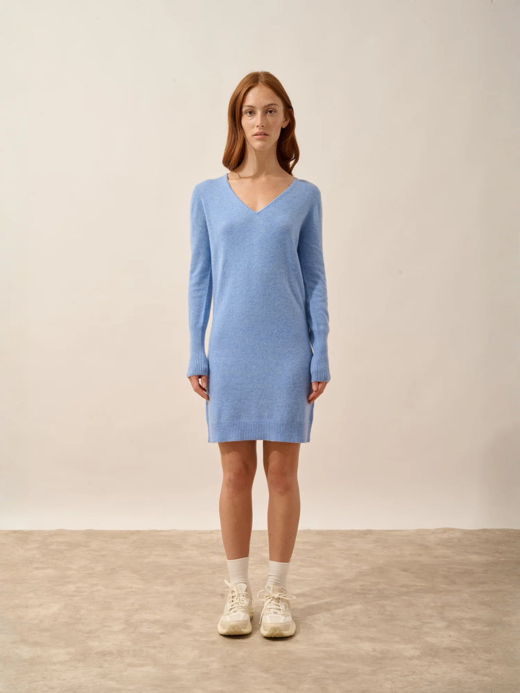 TRACY kleid v-ausschnitt himmelblau