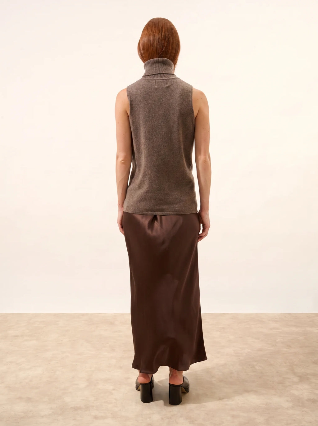 VIOLET pullover rollkragen ärmellos taupe meliert