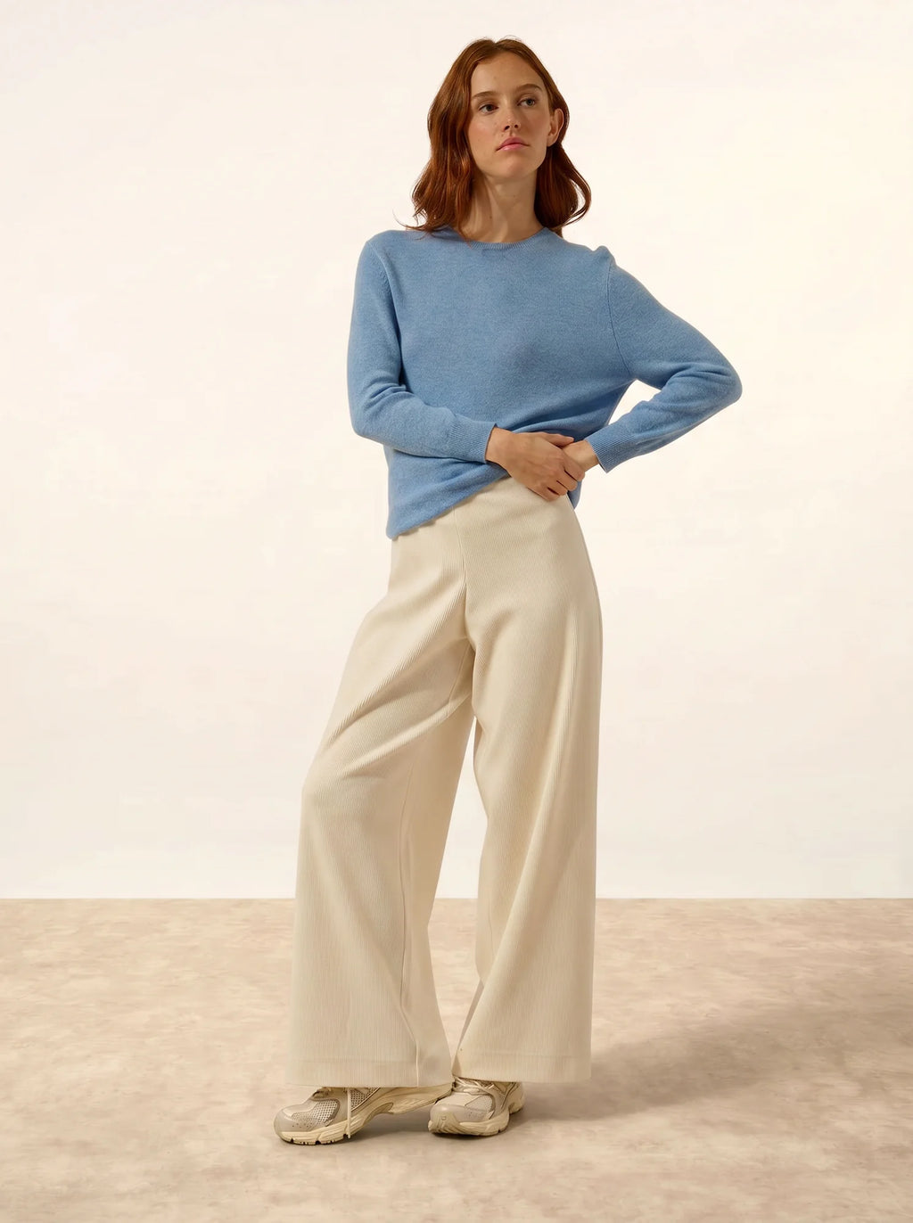 JANICE pullover rundhalsausschnitt geknöpft hinten himmelblau