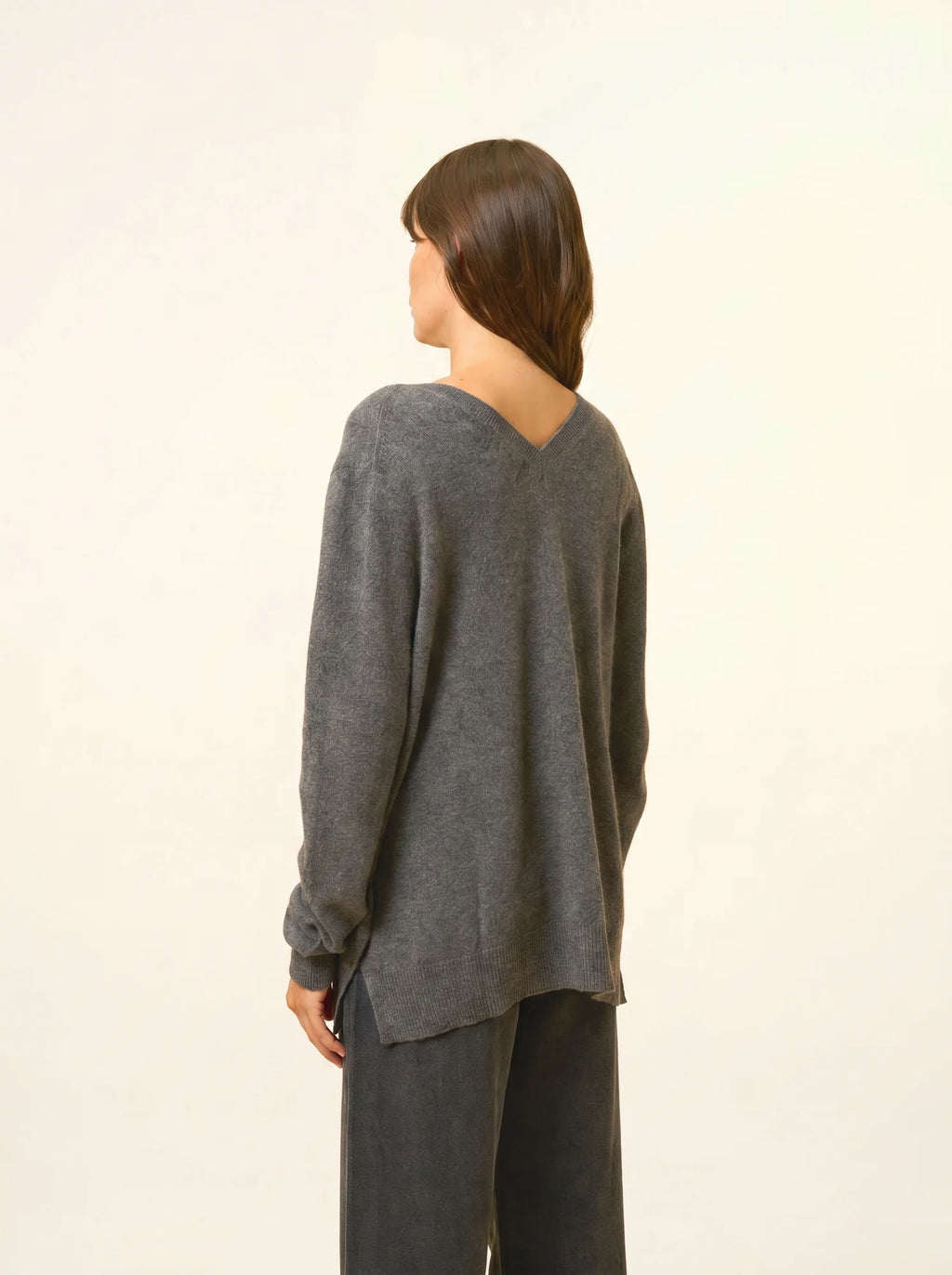 OPAL pullover v-ausschnitt vorne und hinten anthrazit meliert
