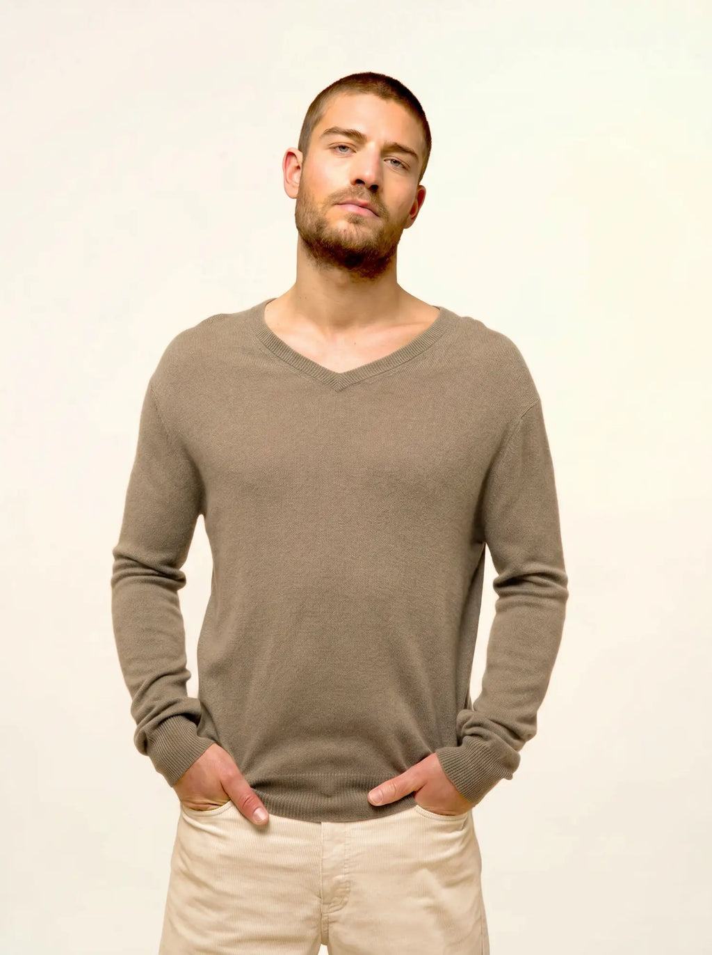 WALT pullover v-ausschnitt army