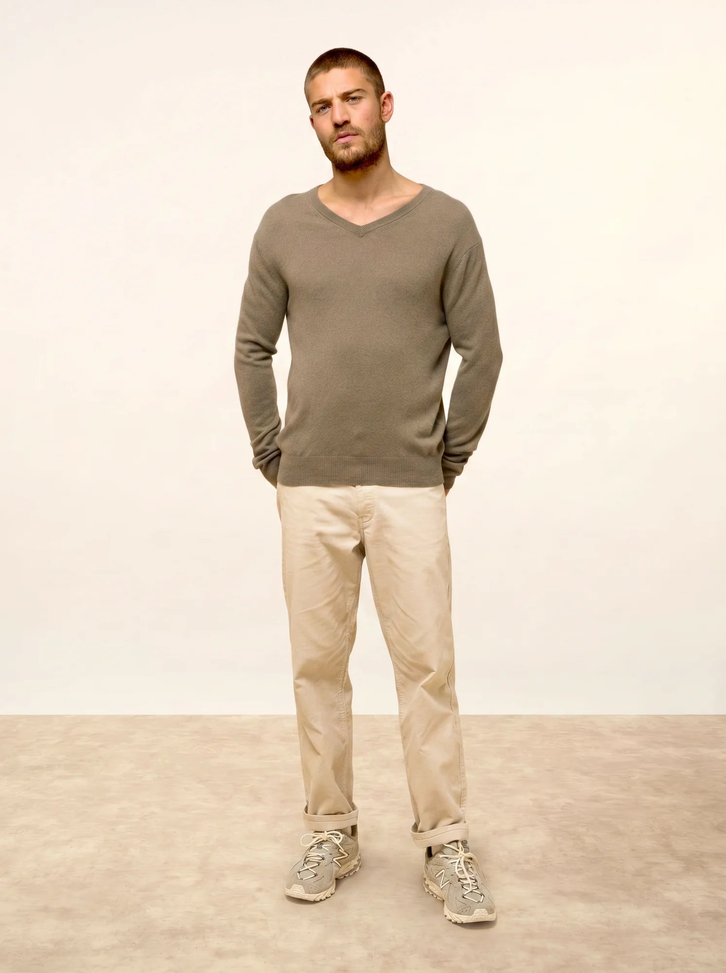 WALT pullover v-ausschnitt army