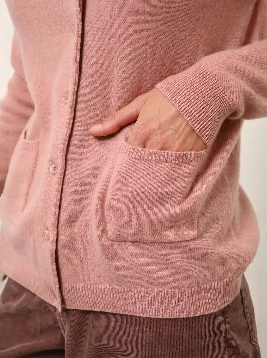KATHARINE strickjacke rundhalsausschnitt bois de rosa
