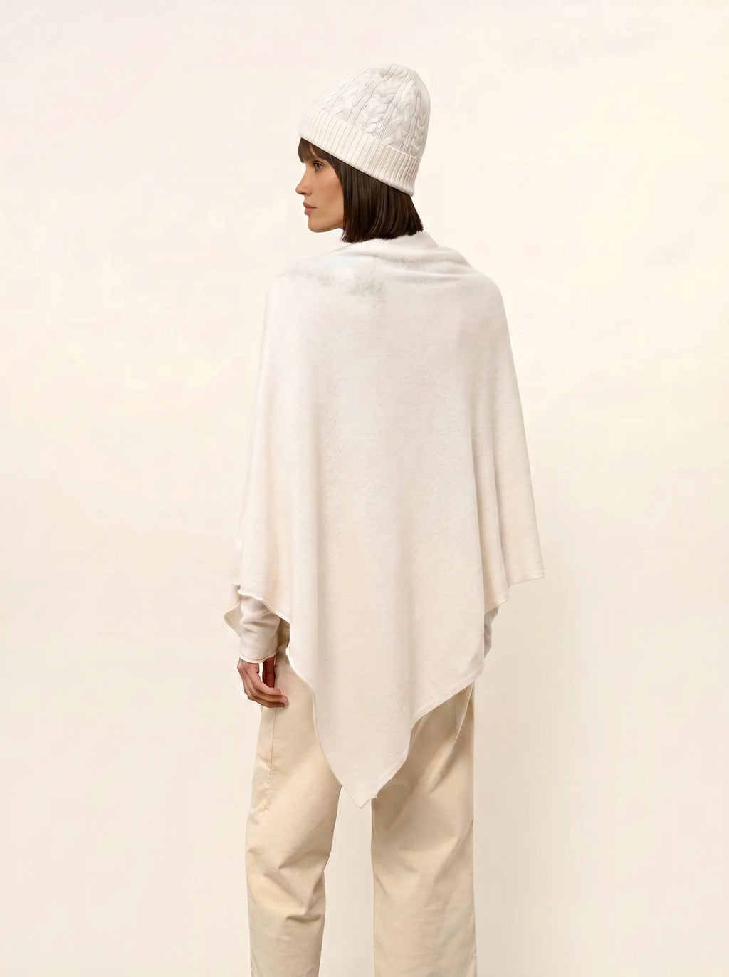 MEREDITH poncho elfenbein
