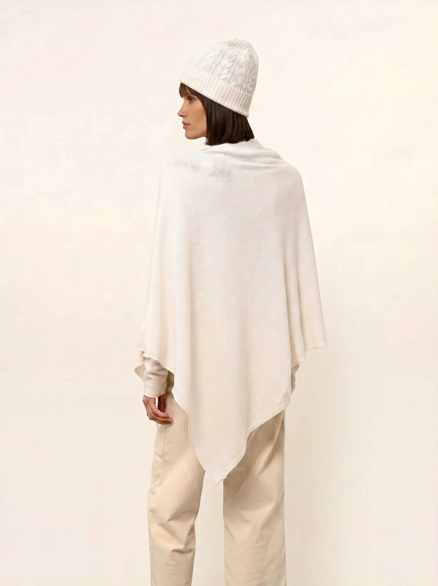 MEREDITH poncho ivoire