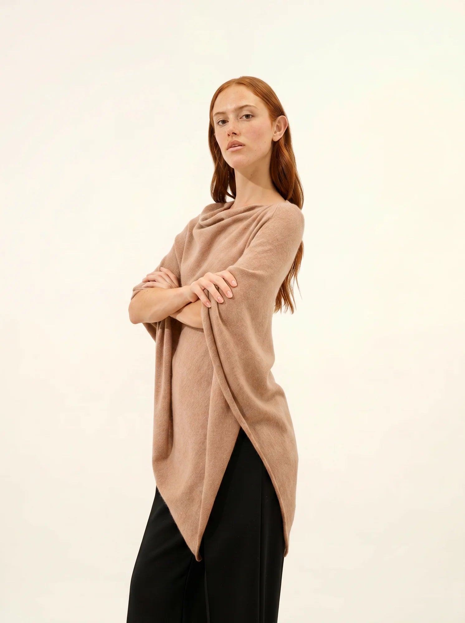 MEREDITH poncho camel meliert