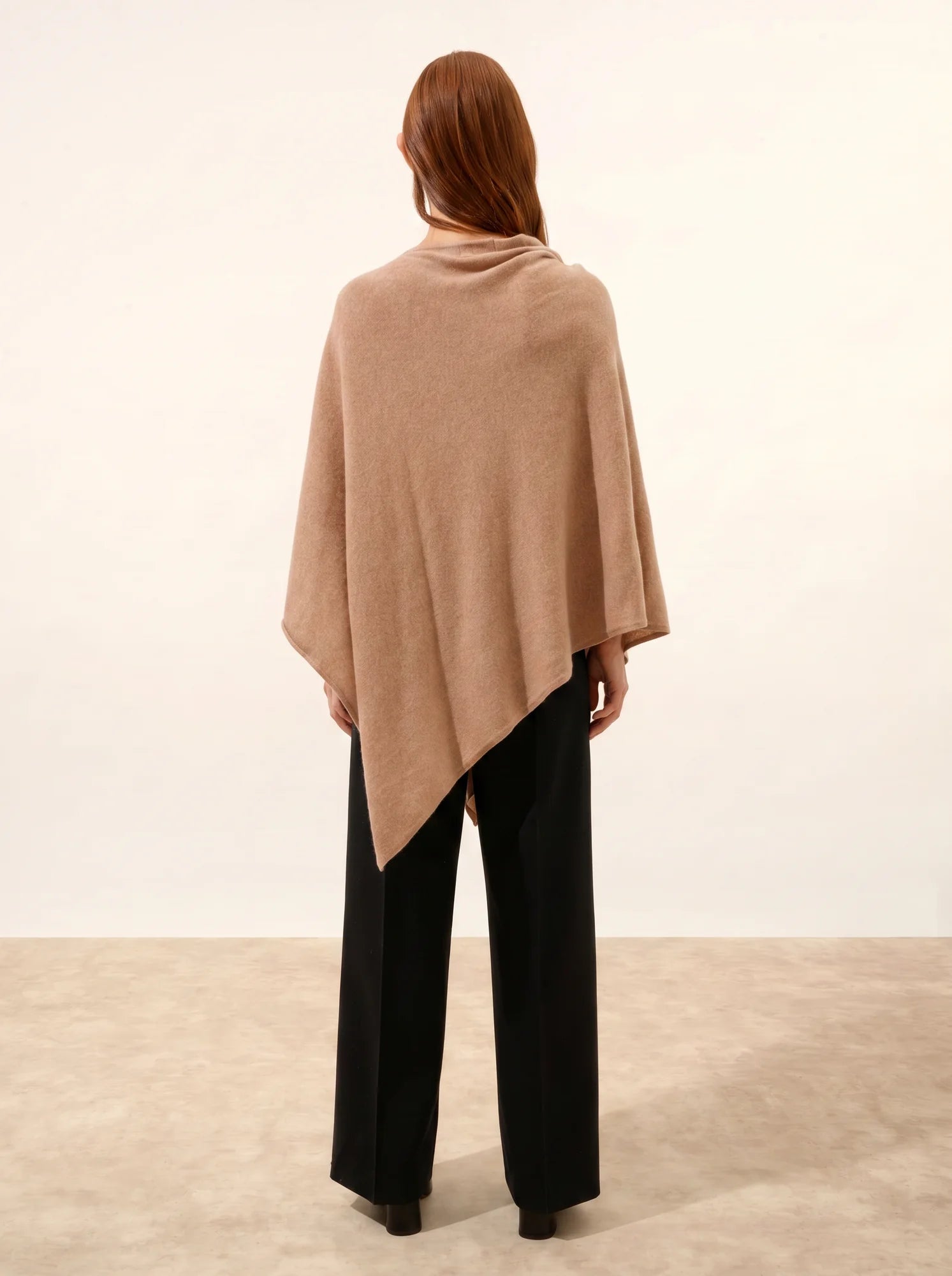 MEREDITH poncho camel meliert