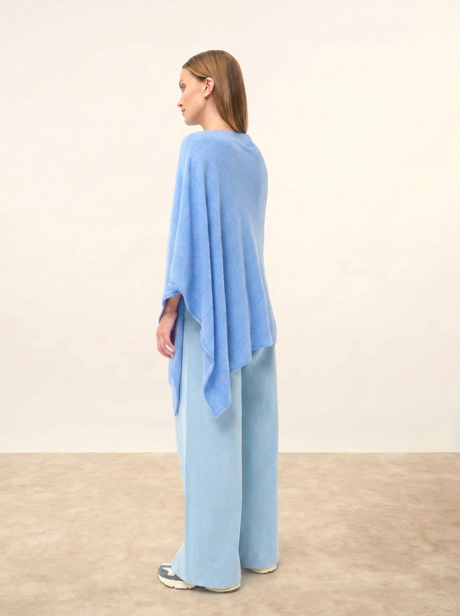 MEREDITH poncho himmelblau