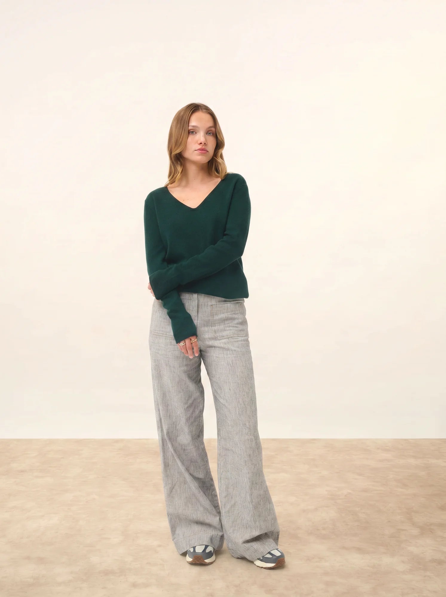 JOAN pullover v-ausschnitt zypresse