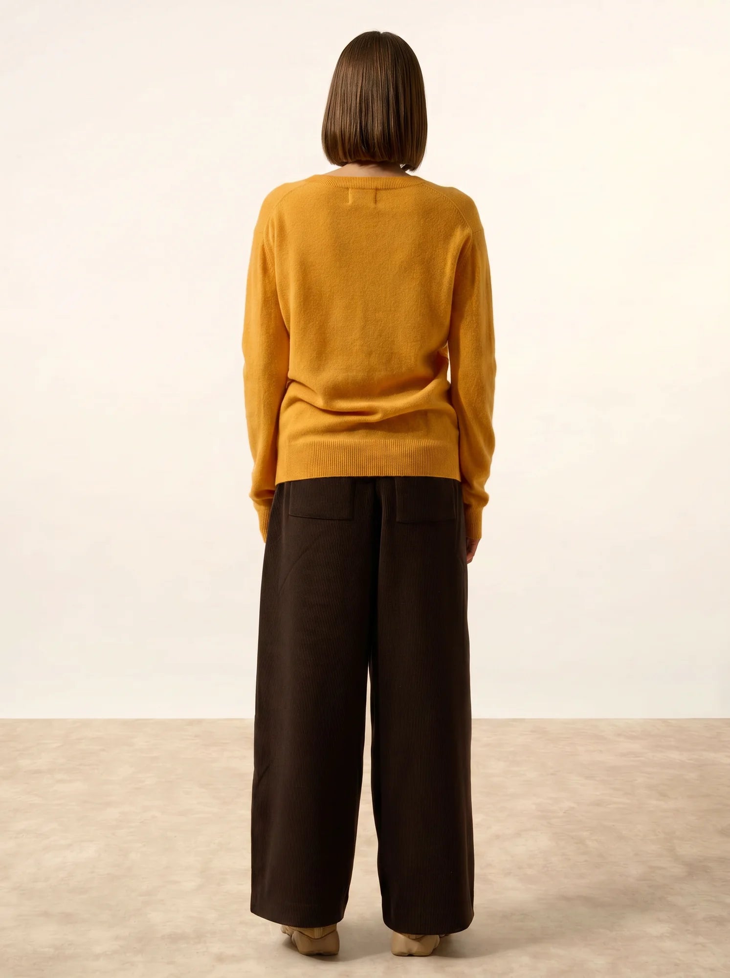 NORA pullover v-ausschnitt curcuma