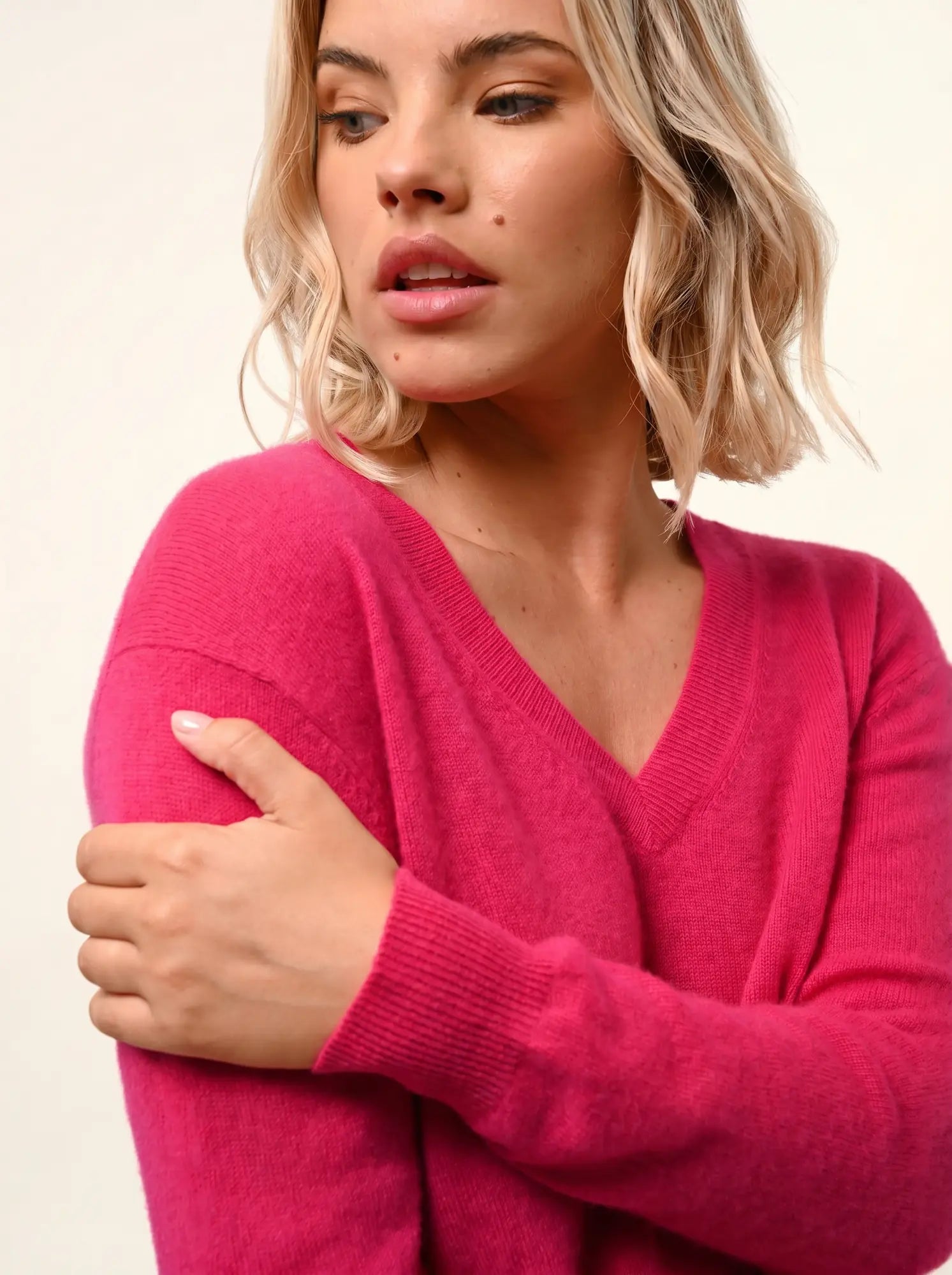 NORA pullover v-ausschnitt fuchsia