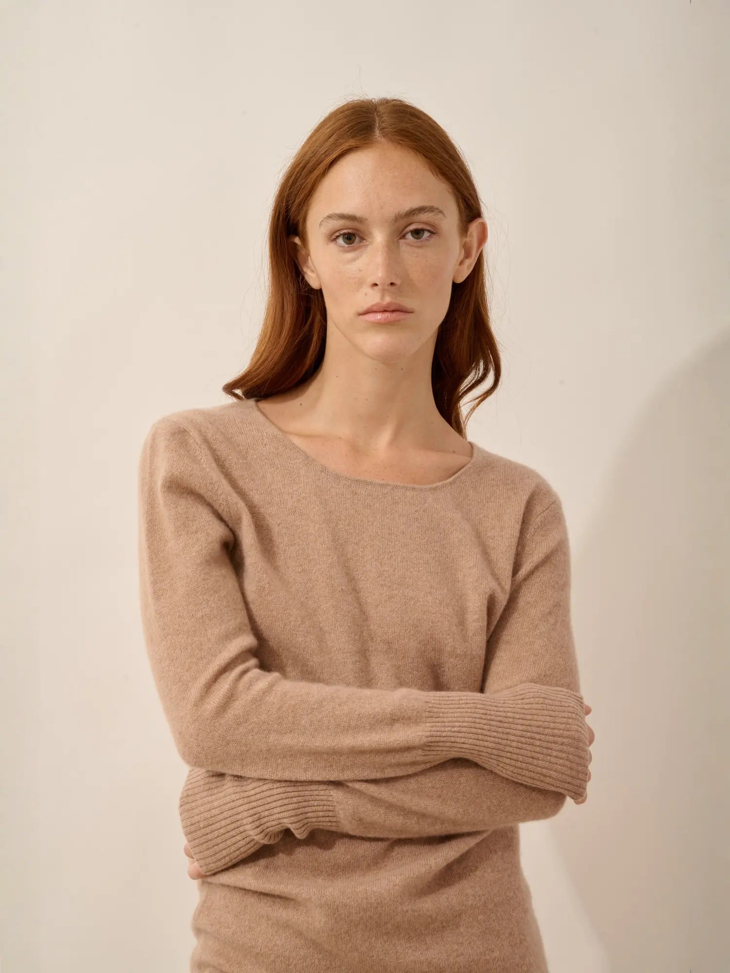 SUSAN kleid rundhalsausschnitt camel meliert