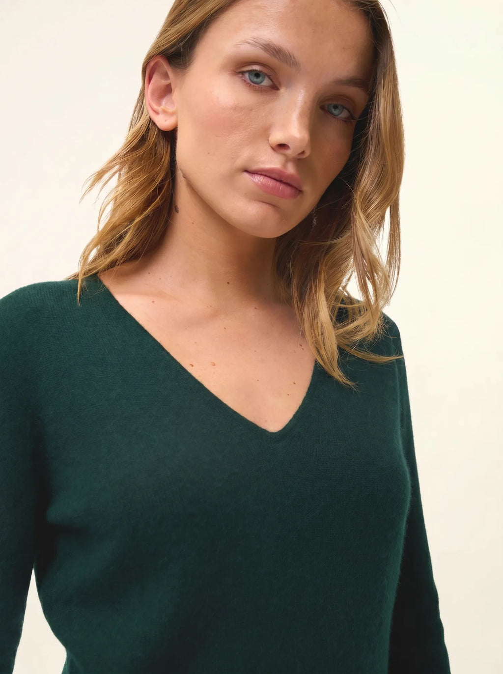TRACY kleid v-ausschnitt zypresse