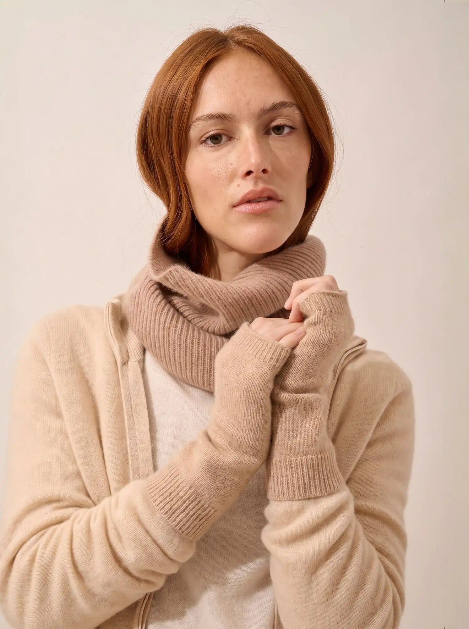 ZOE fingerlose handschuhe sand
