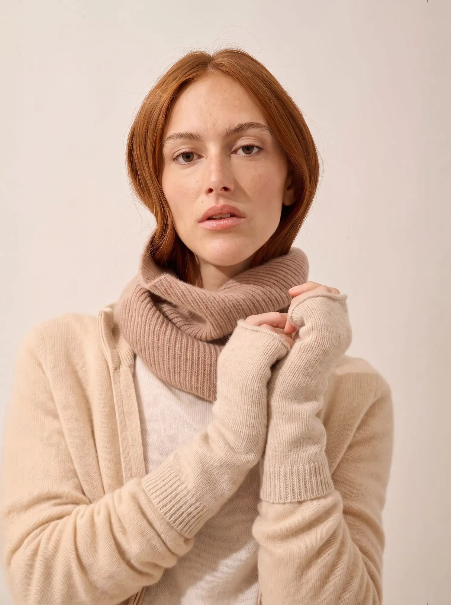 ZOE fingerlose handschuhe sand