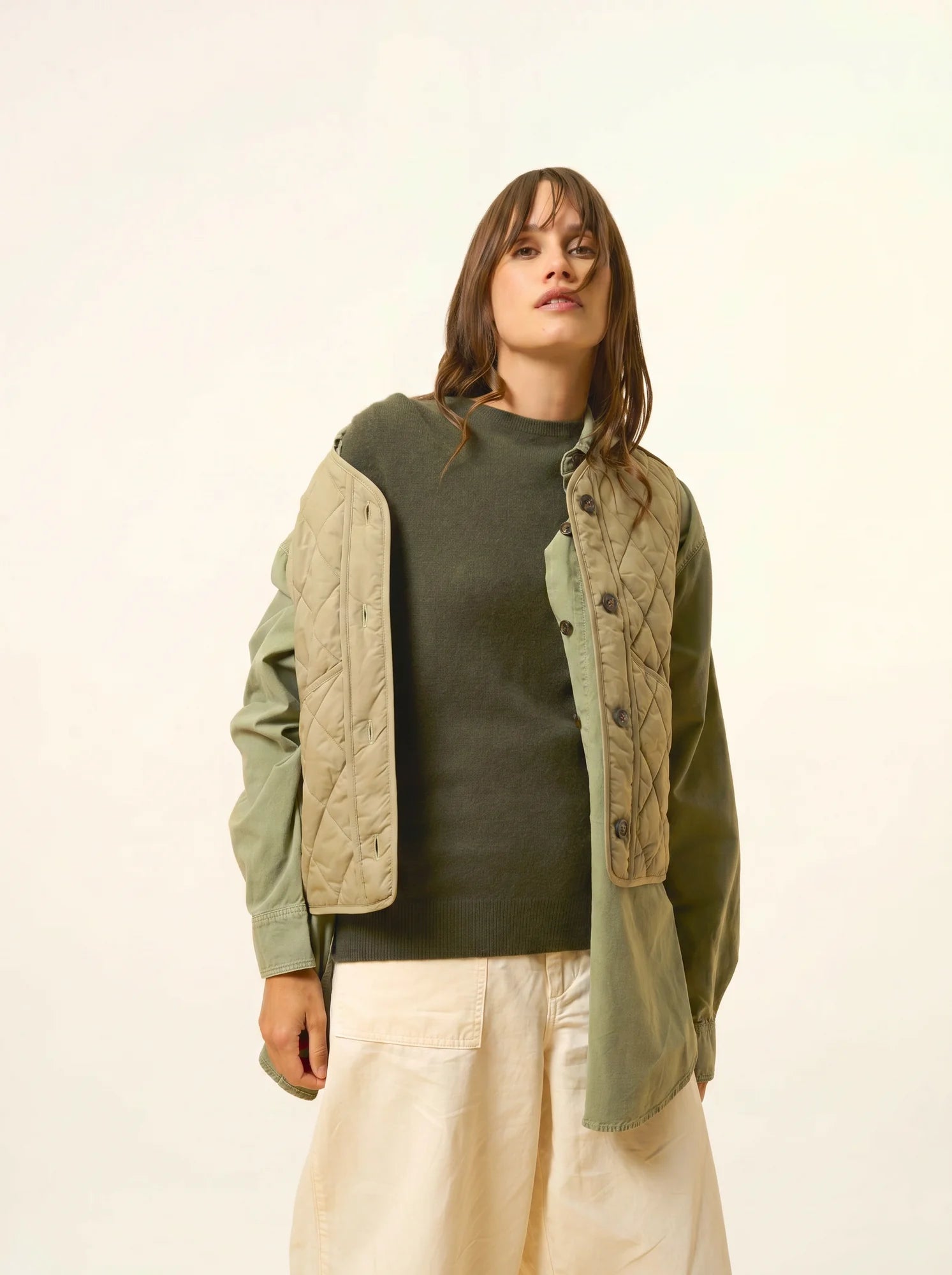 JANICE pullover rundhalsausschnitt geknöpft hinten khaki