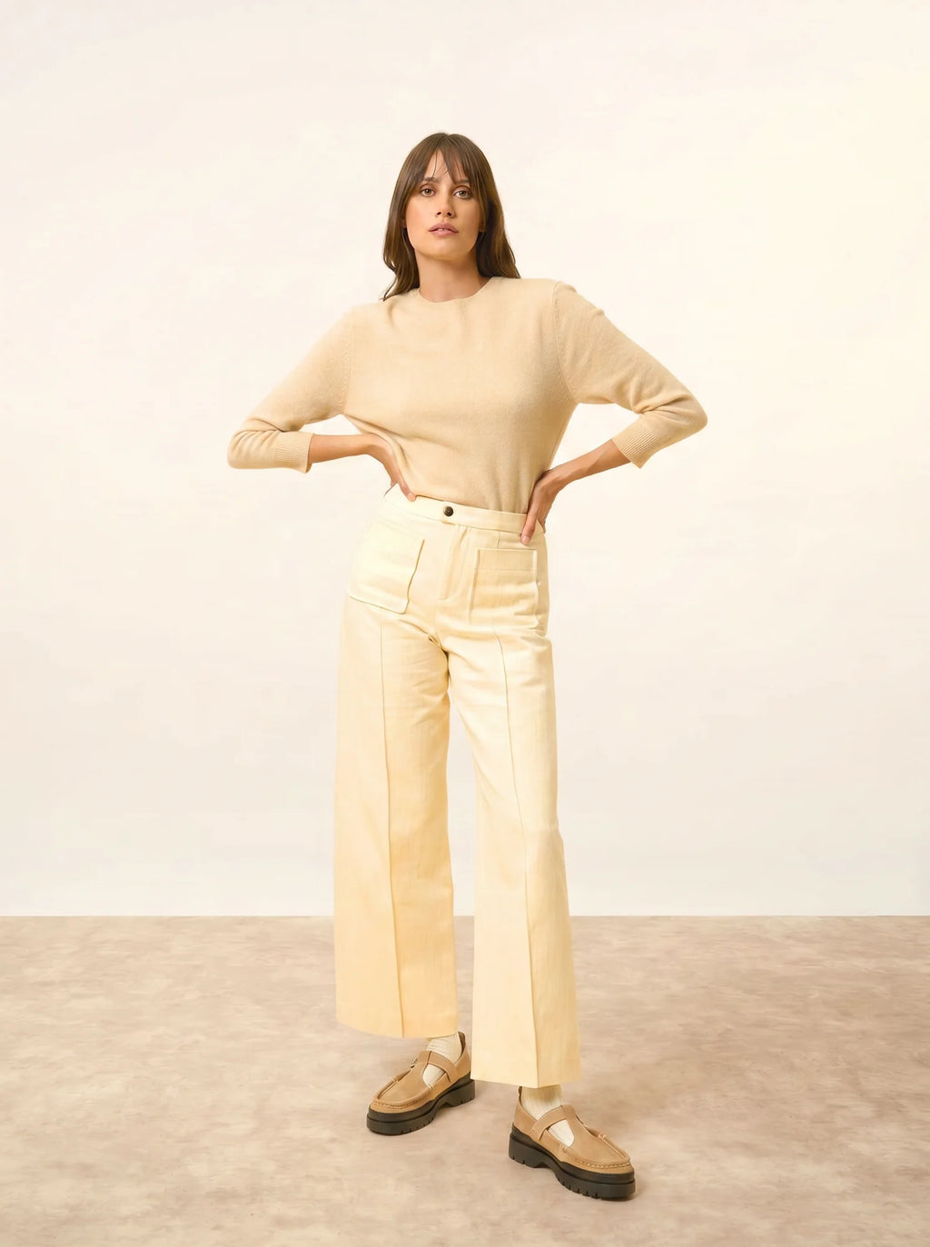 JANICE pullover rundhalsausschnitt geknöpft hinten sand