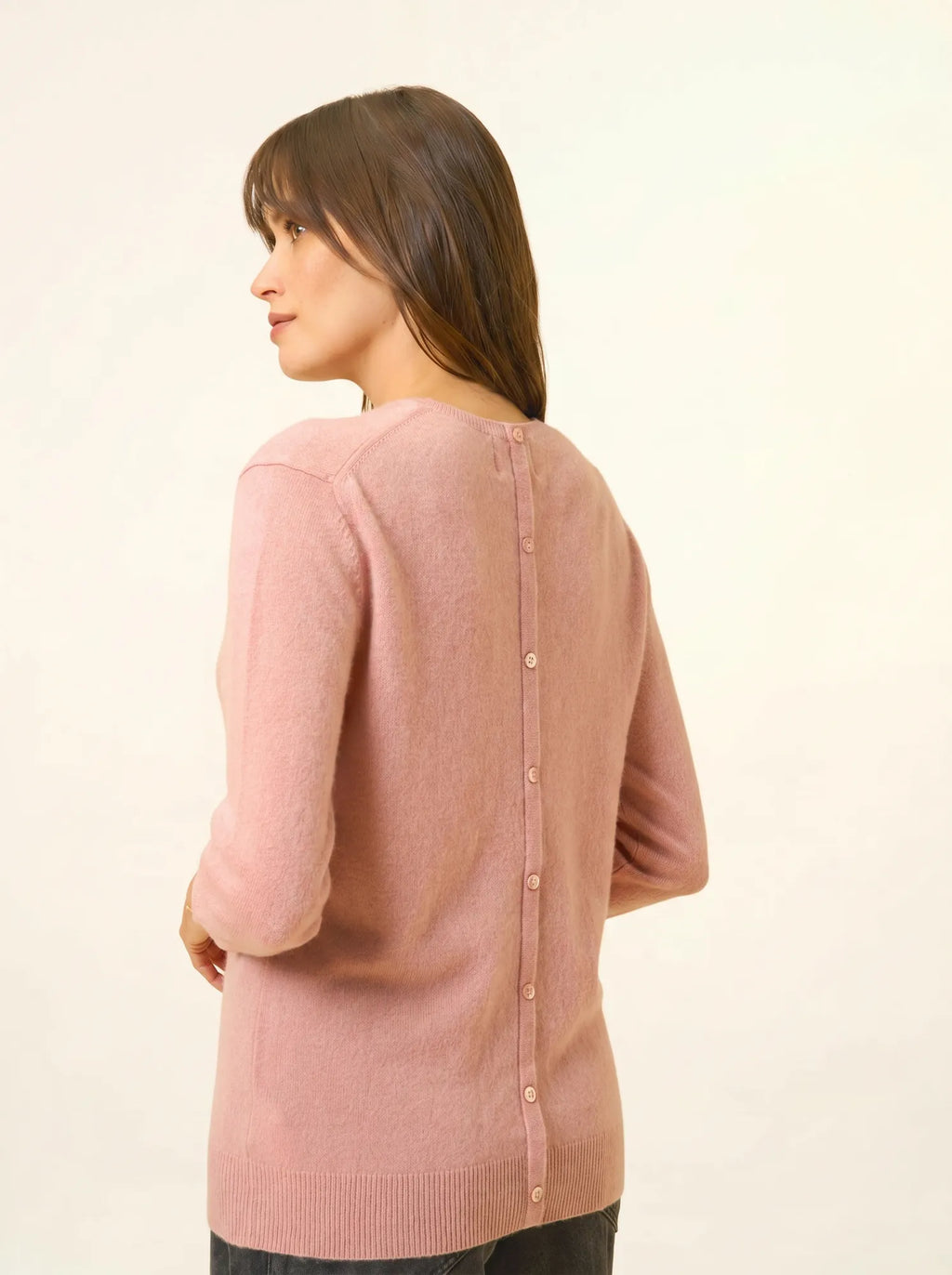 JANICE pullover rundhalsausschnitt geknöpft hinten bois de rosa
