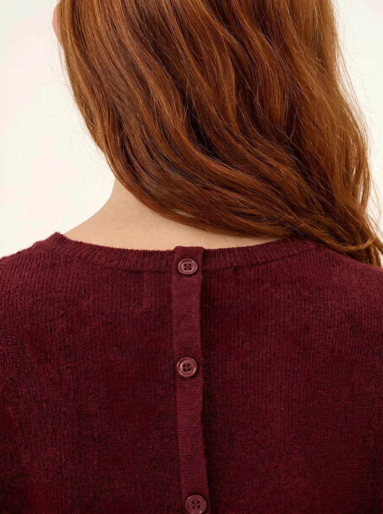 JANICE pullover rundhalsausschnitt geknöpft hinten bordeaux
