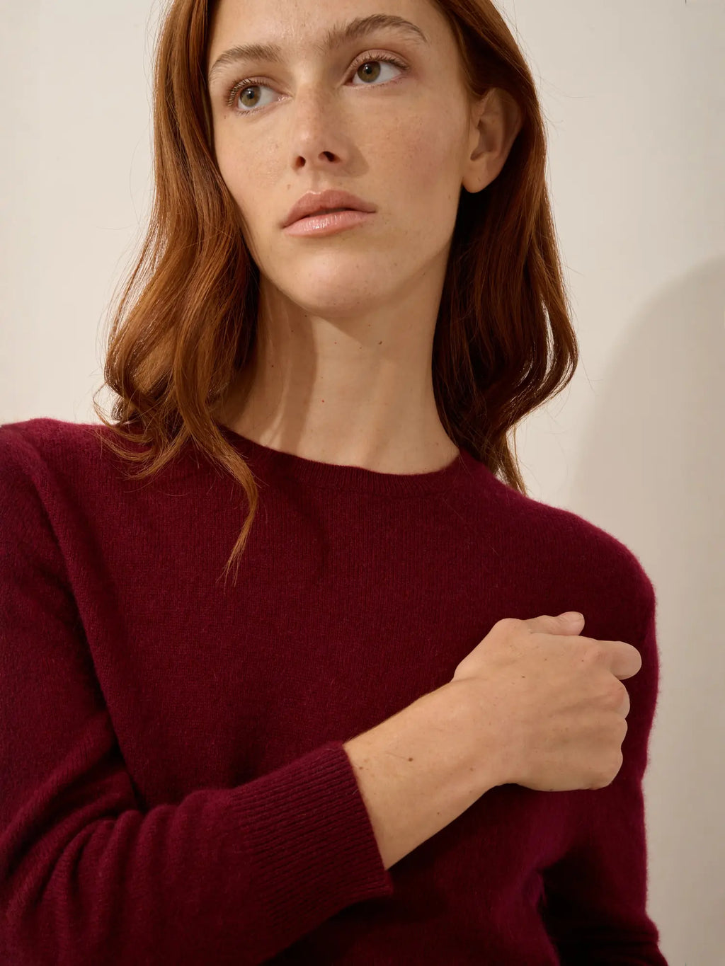 JANICE pullover rundhalsausschnitt geknöpft hinten bordeaux