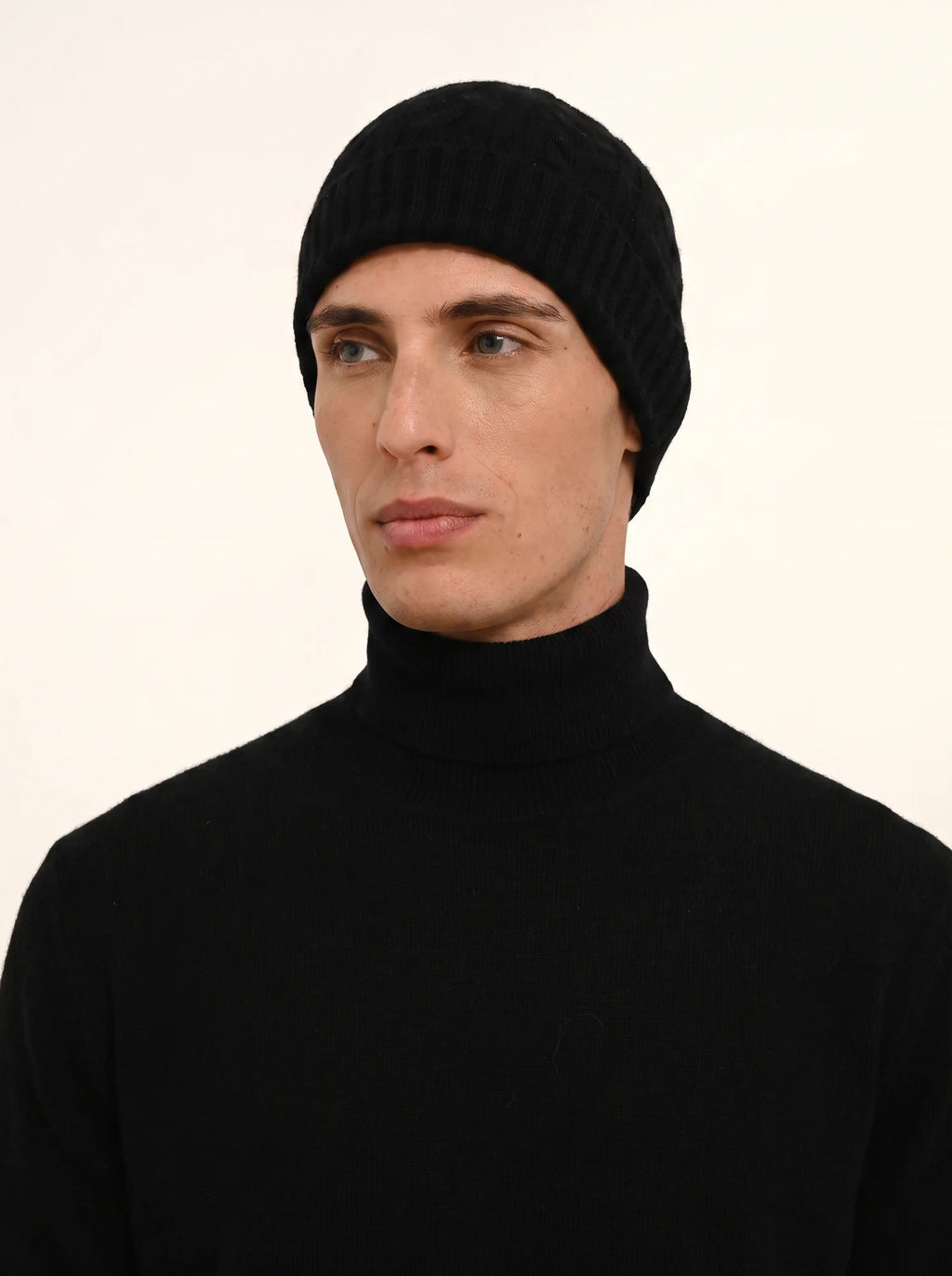 CLEO bonnet 4 fils noir