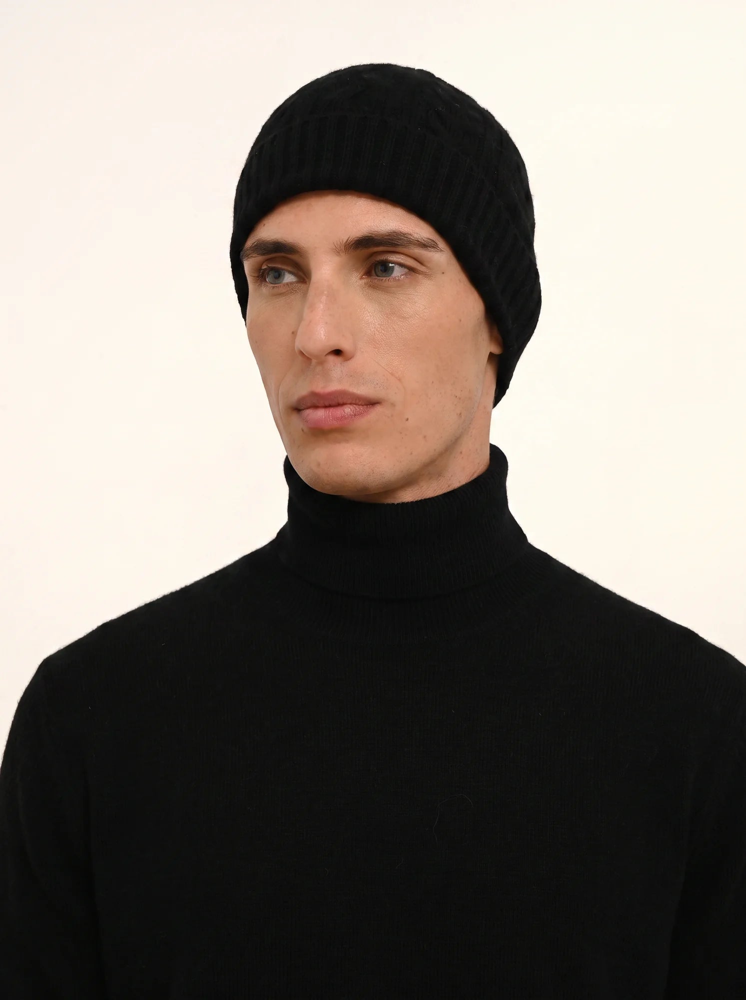 CLEO bonnet 4 fils noir