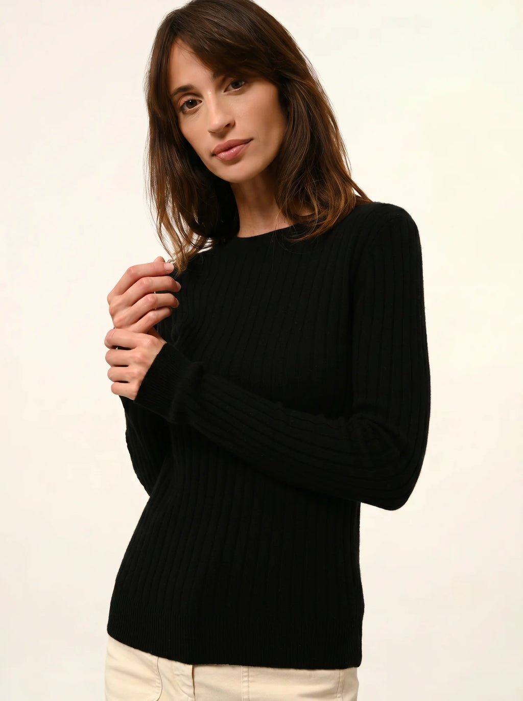 AVANA pullover rundhalsausschnitt schwarz