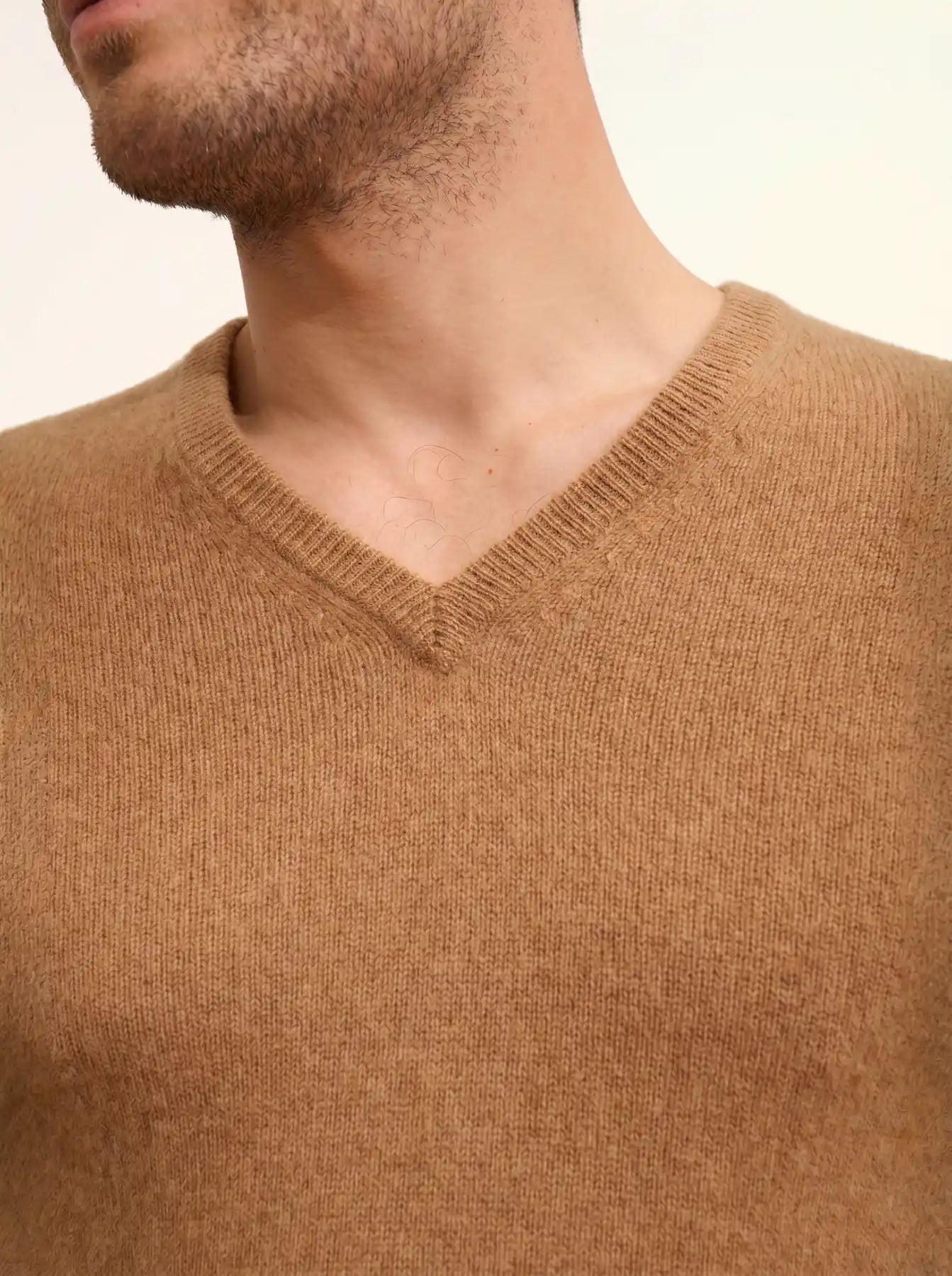 NATHAN pullover v-ausschnitt 4-fädig noisette