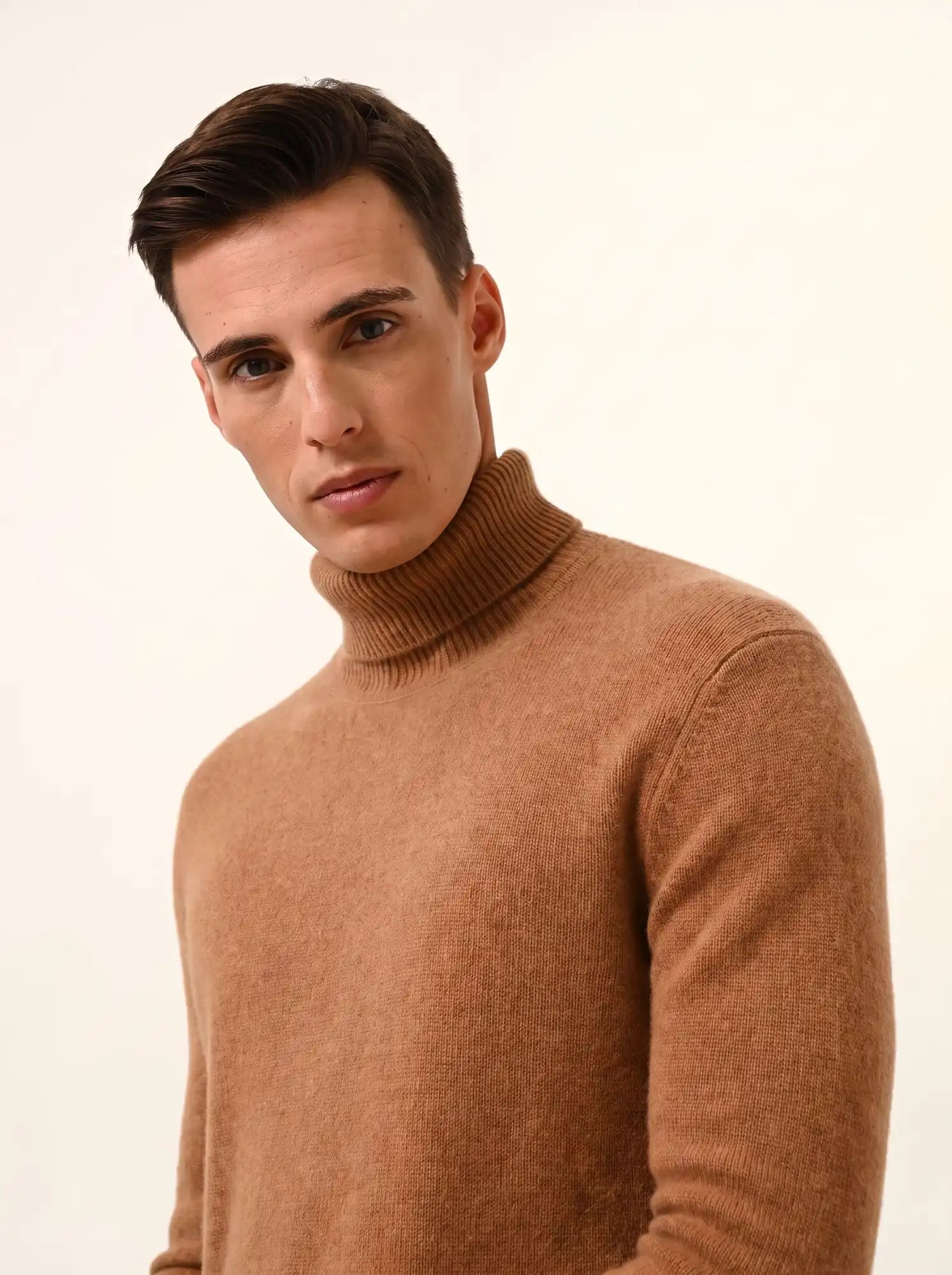 SACHA pullover rollkragen 4-fädig noisette