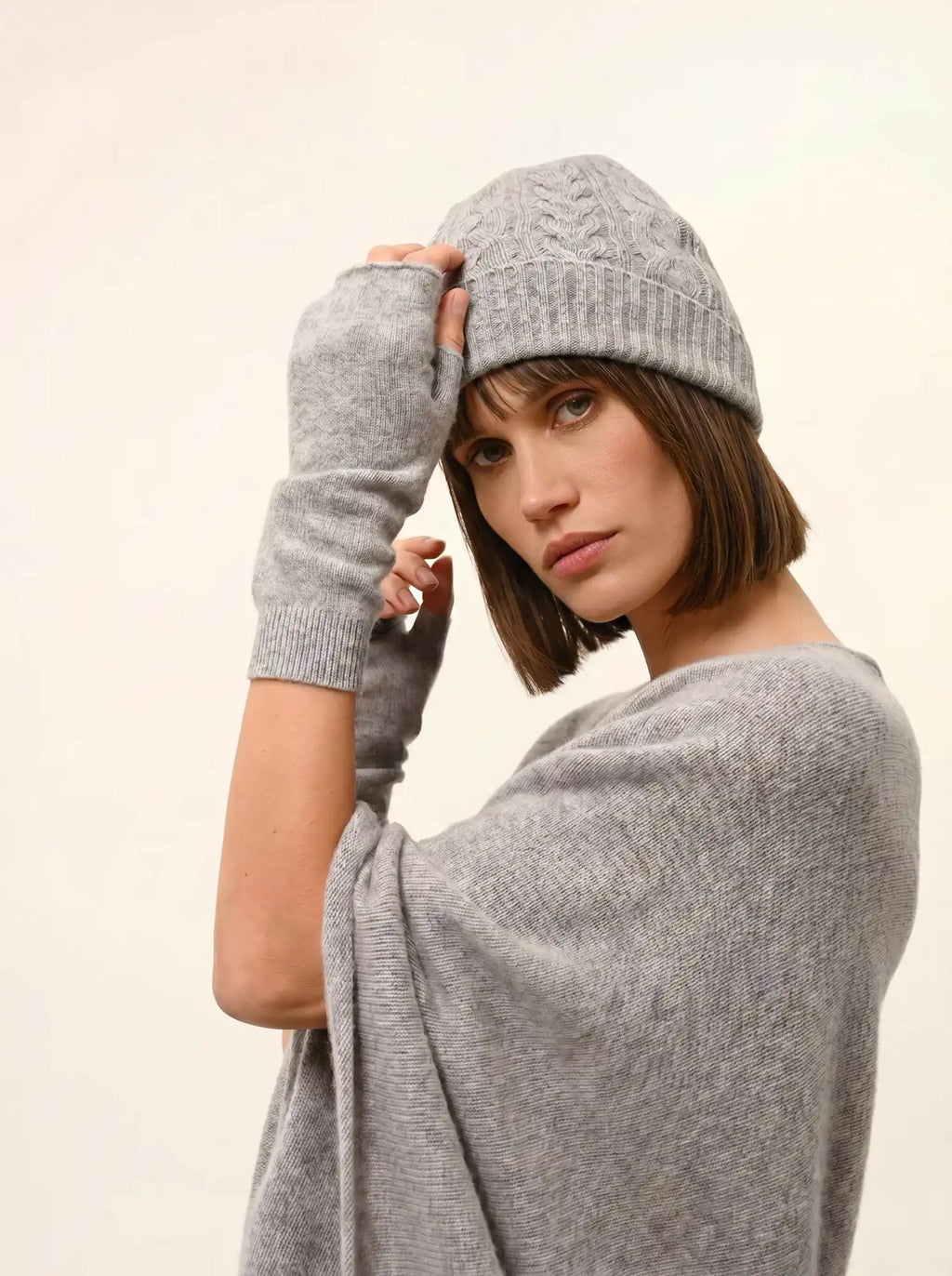 SALLY poncho 4-fädig wolke meliert
