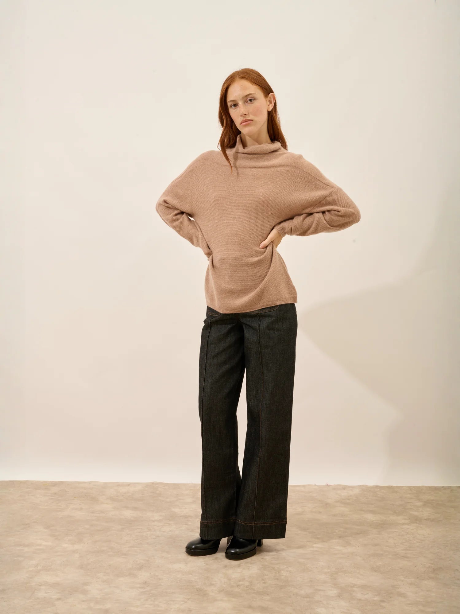 BLANTYRE pull col roulé camel chiné