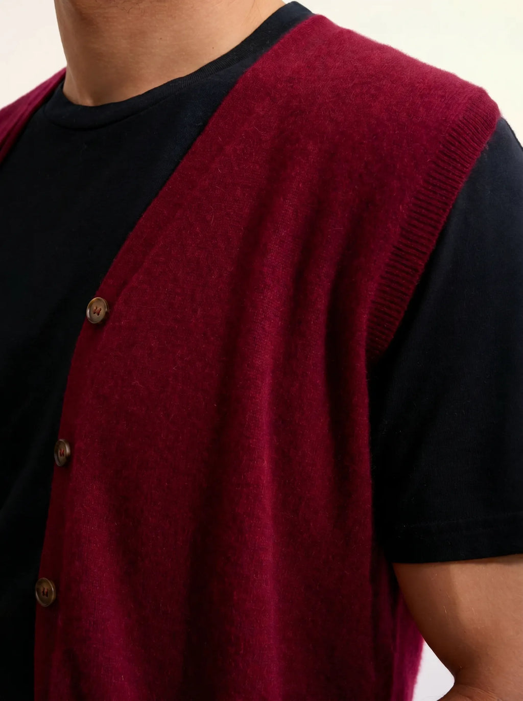 LANA cardigan col V sans manches bordeaux