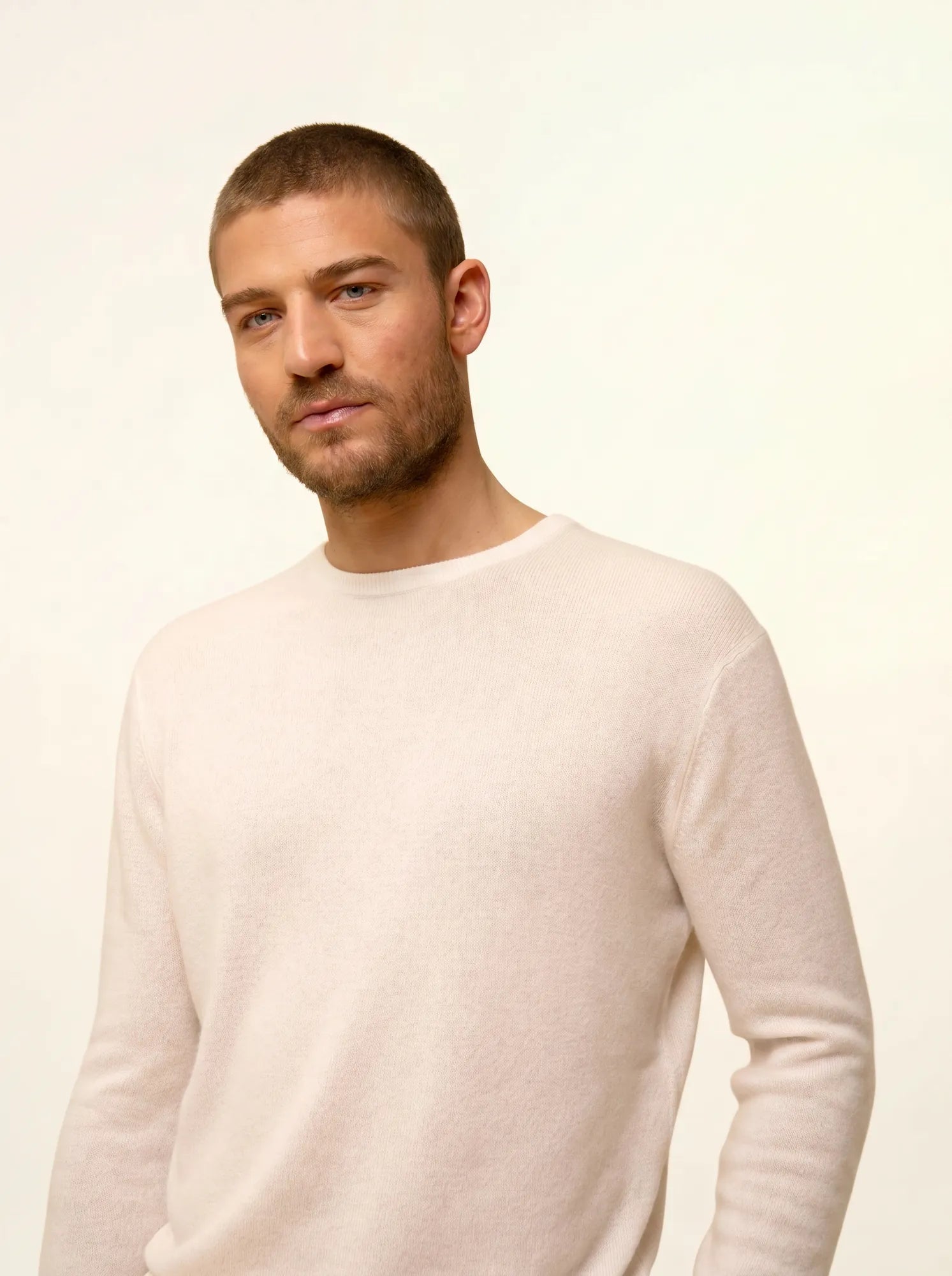 HOWARD pull col rond ivoire
