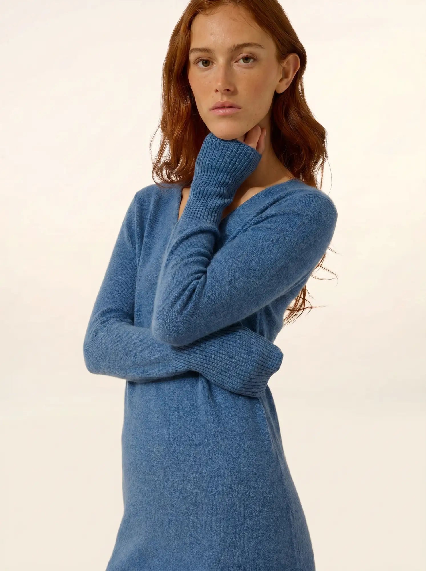 TRACY kleid v-ausschnitt blau denim