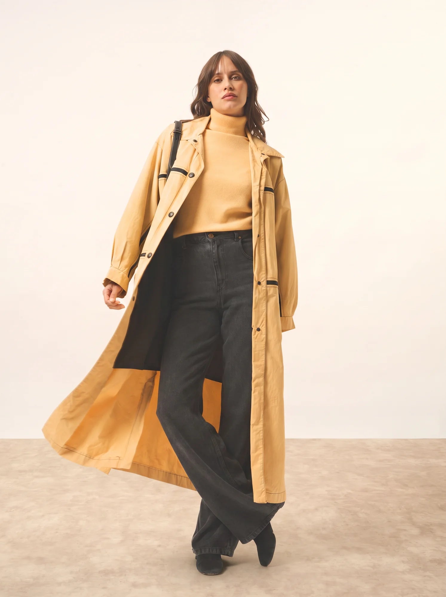 AVA pull col roulé vanille