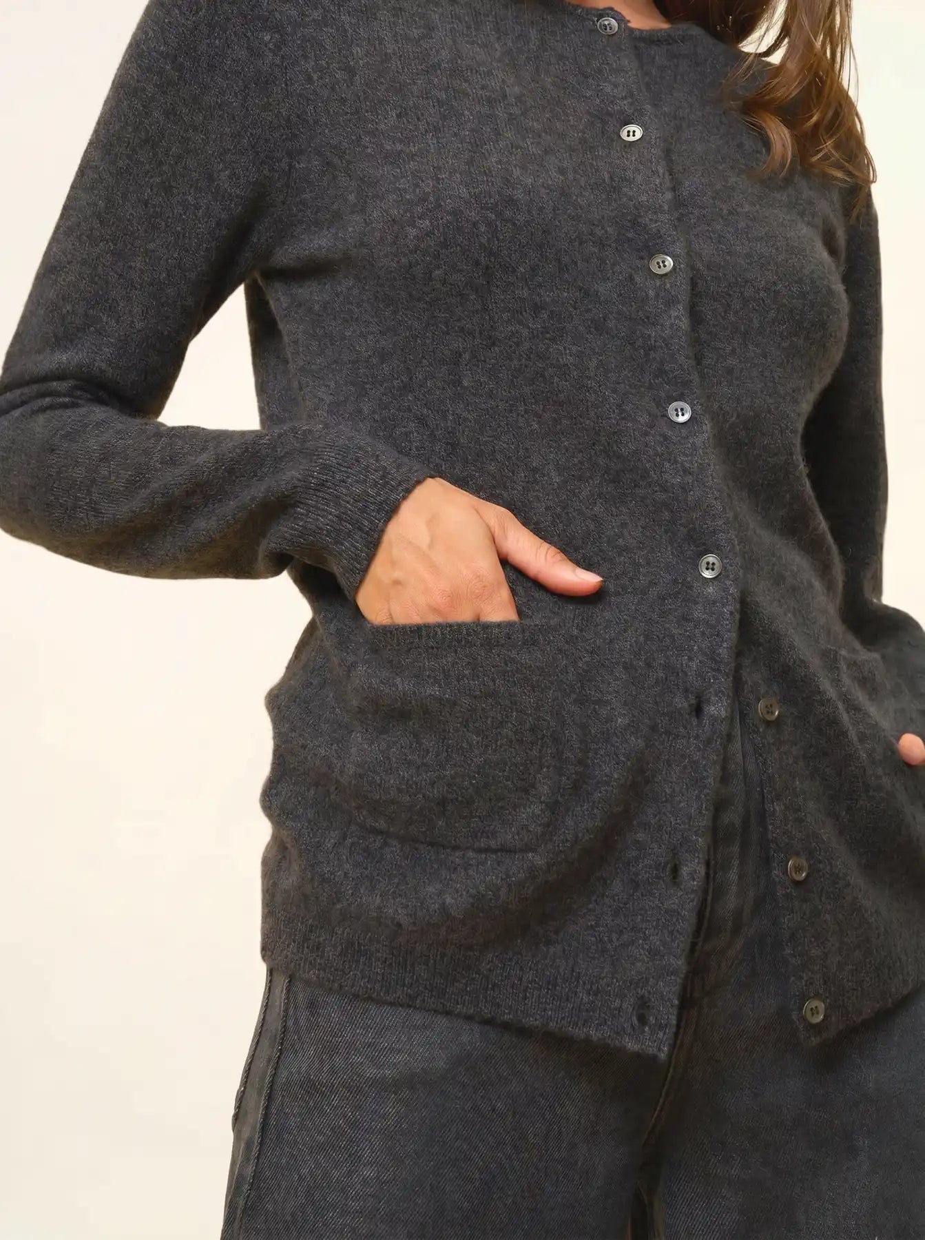 KATHARINE strickjacke rundhalsausschnitt schwarz meliert