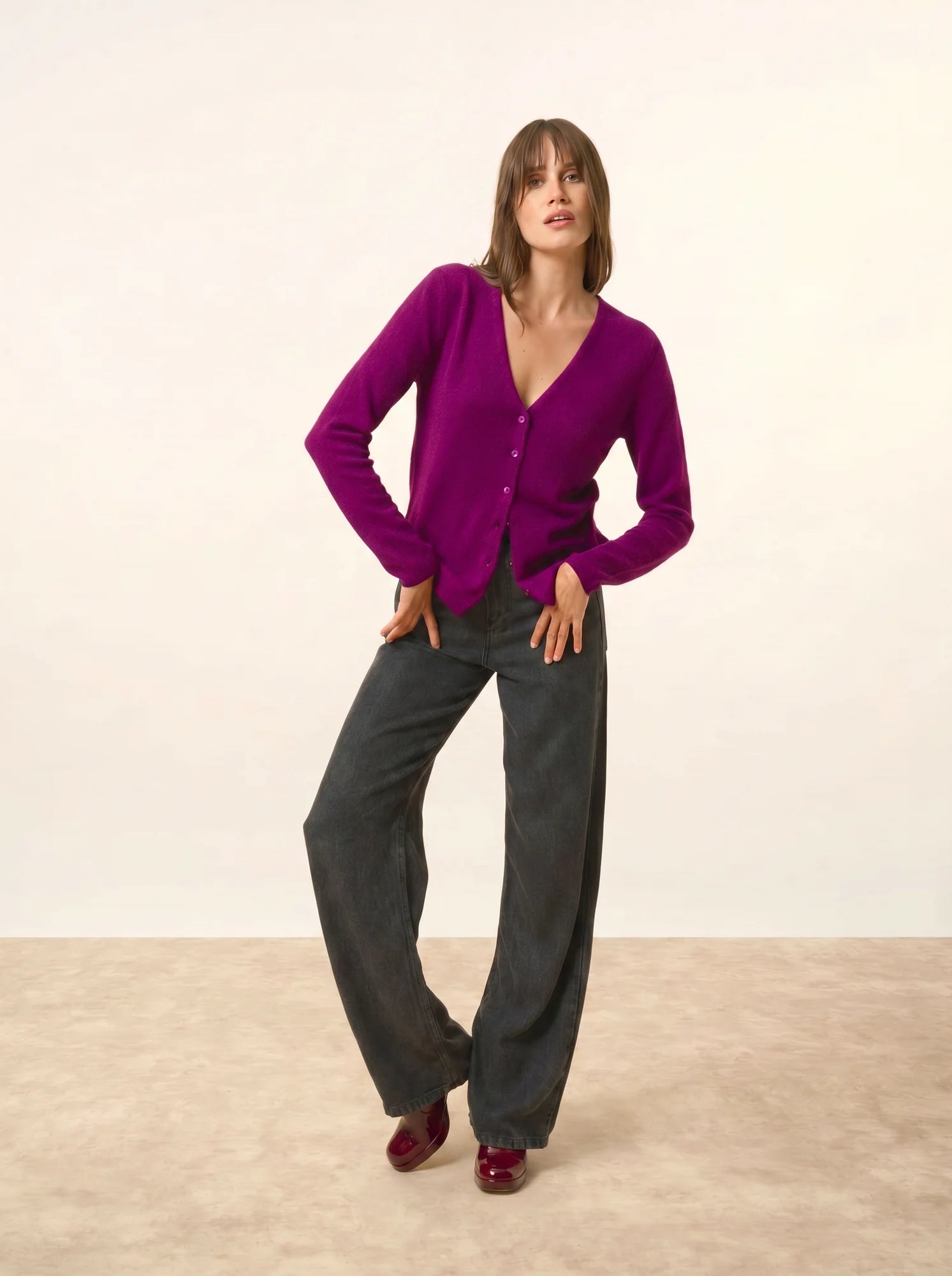 NORMA strickjacke v-ausschnitt pflaume