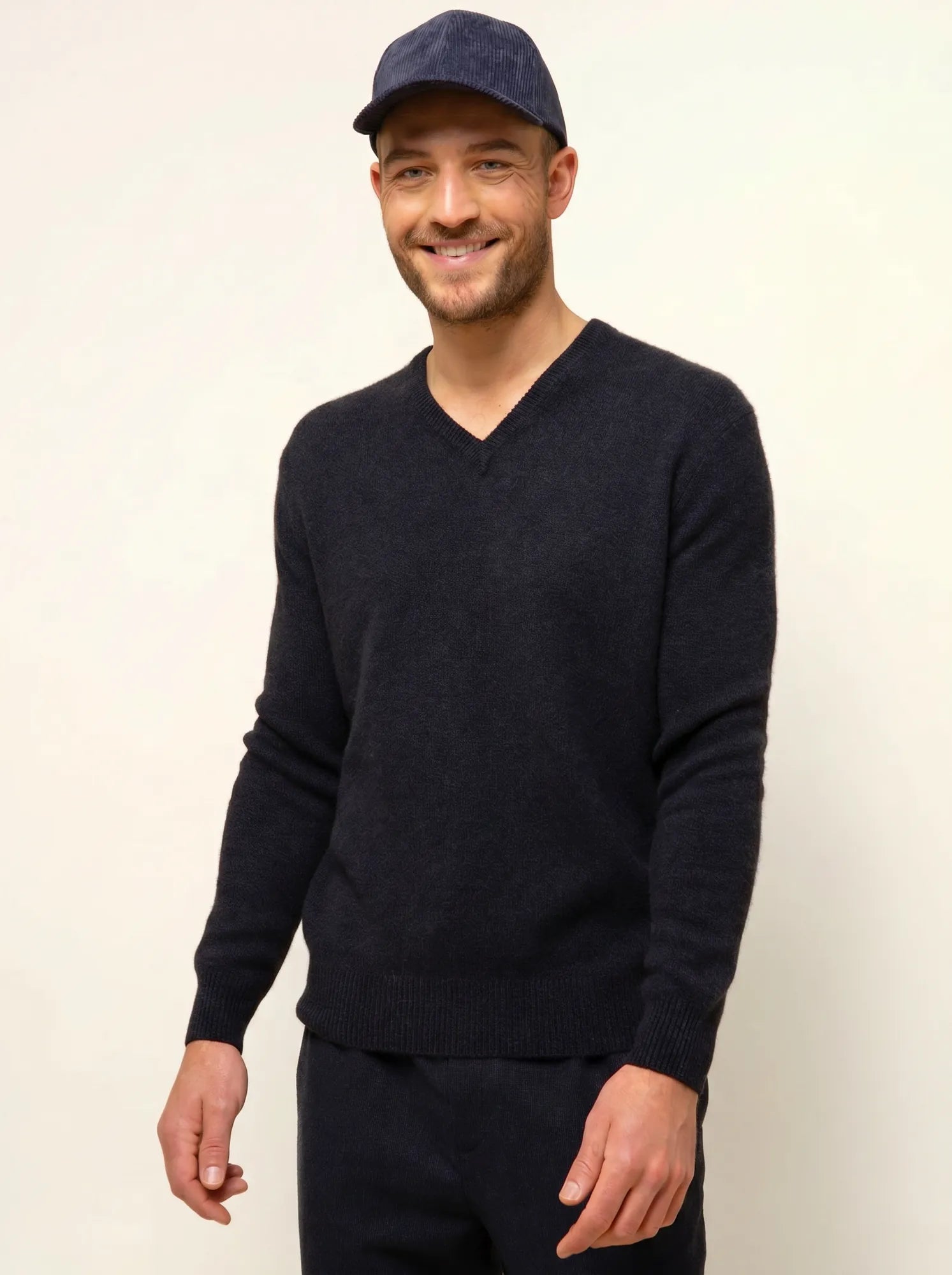 NATHAN pullover v-ausschnitt 4-fädig caviar