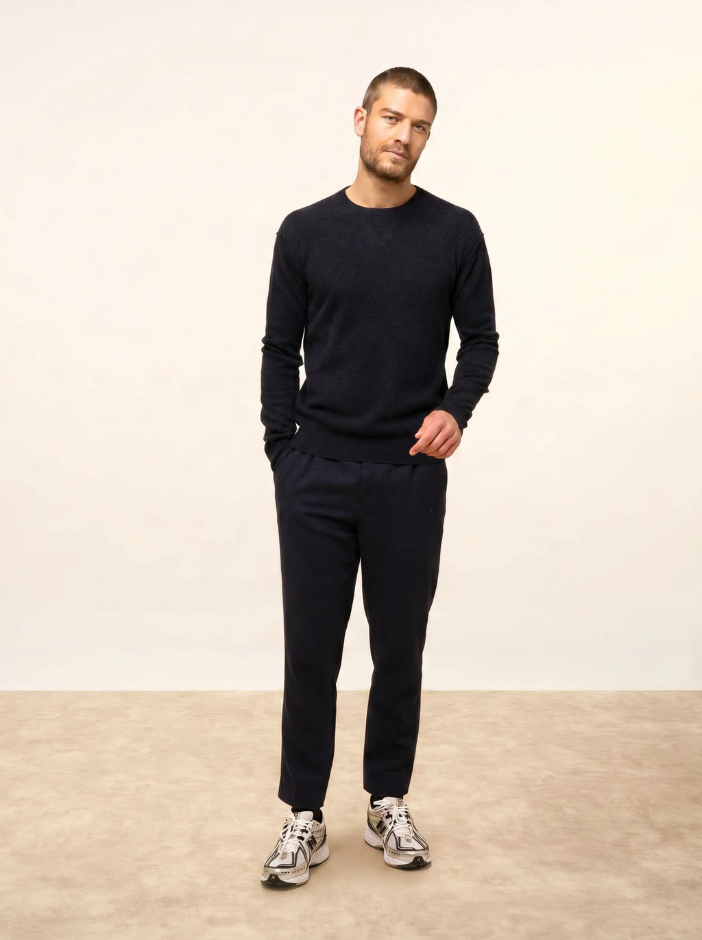 NOE pullover rundhalsausschnitt caviar