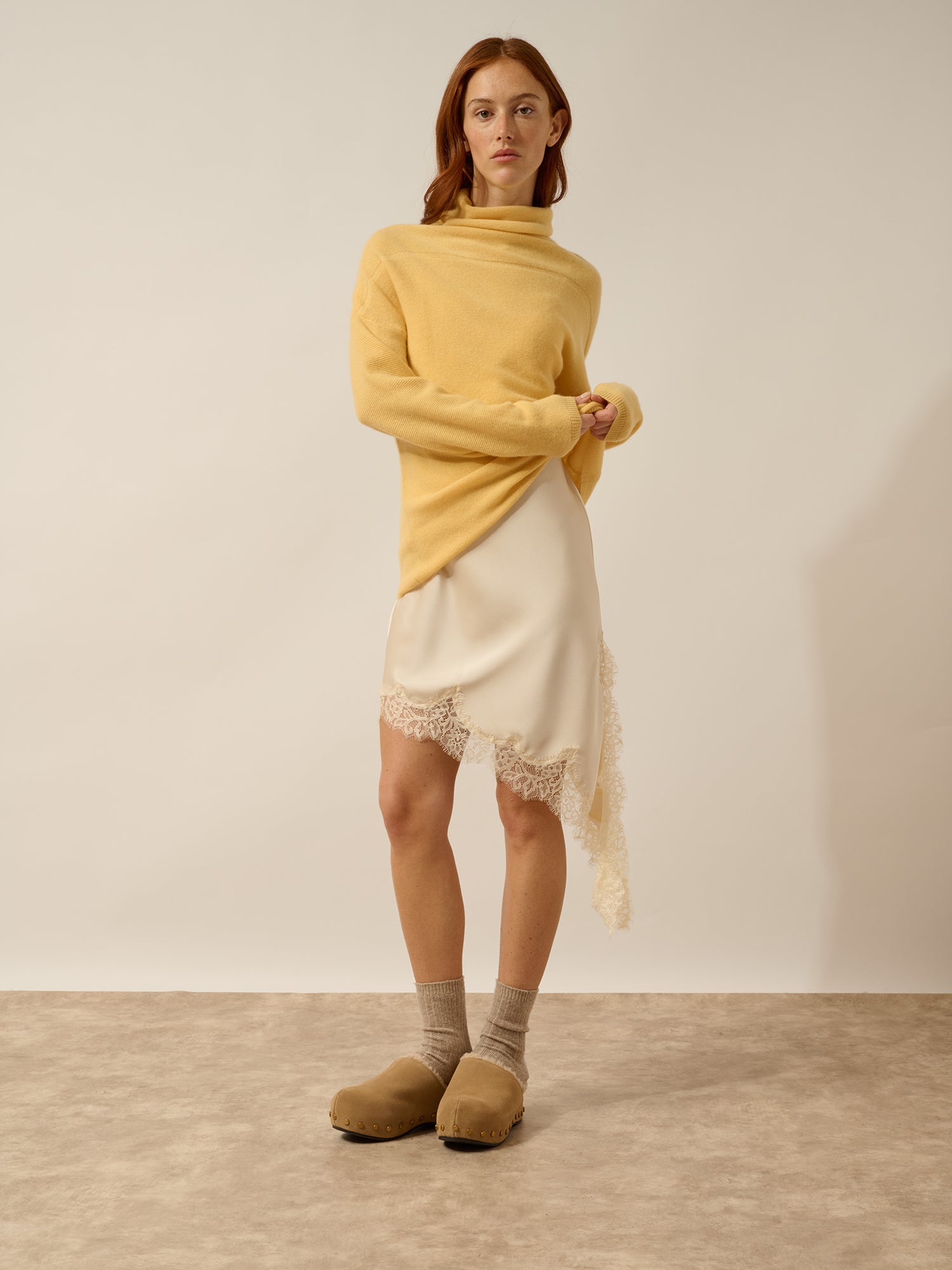 BLANTYRE pull col roulé vanille