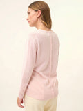 JANICE pullover rundhalsausschnitt geknöpft hinten poudre
