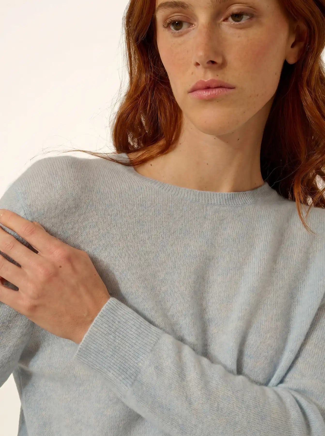 JANICE pullover rundhalsausschnitt geknöpft hinten hellblau meliert