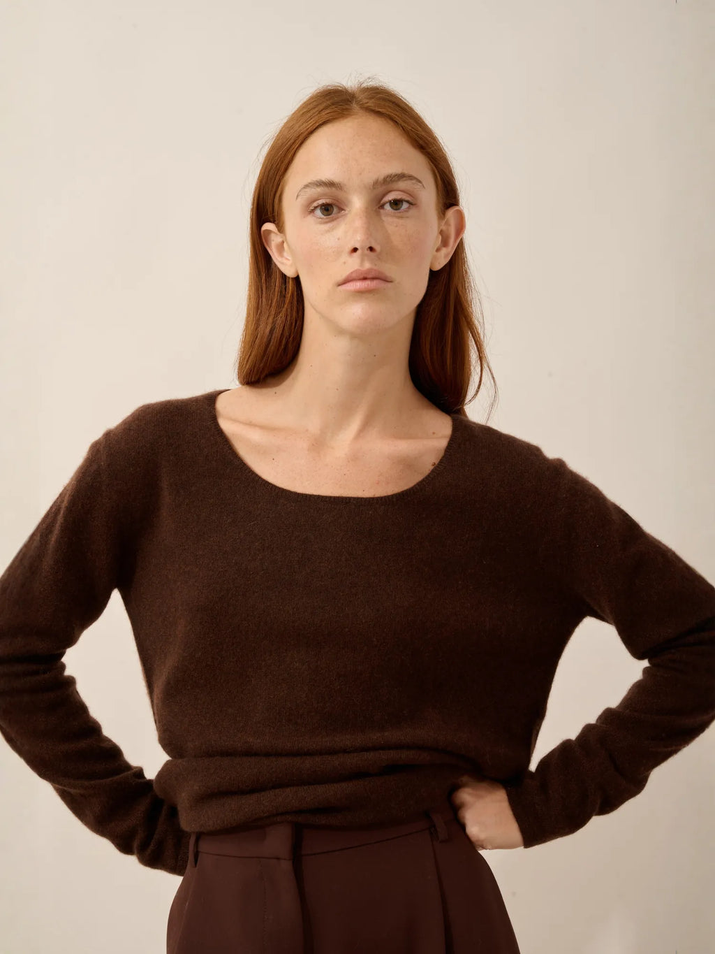 FIONA pullover rundhalsausschnitt kaffee