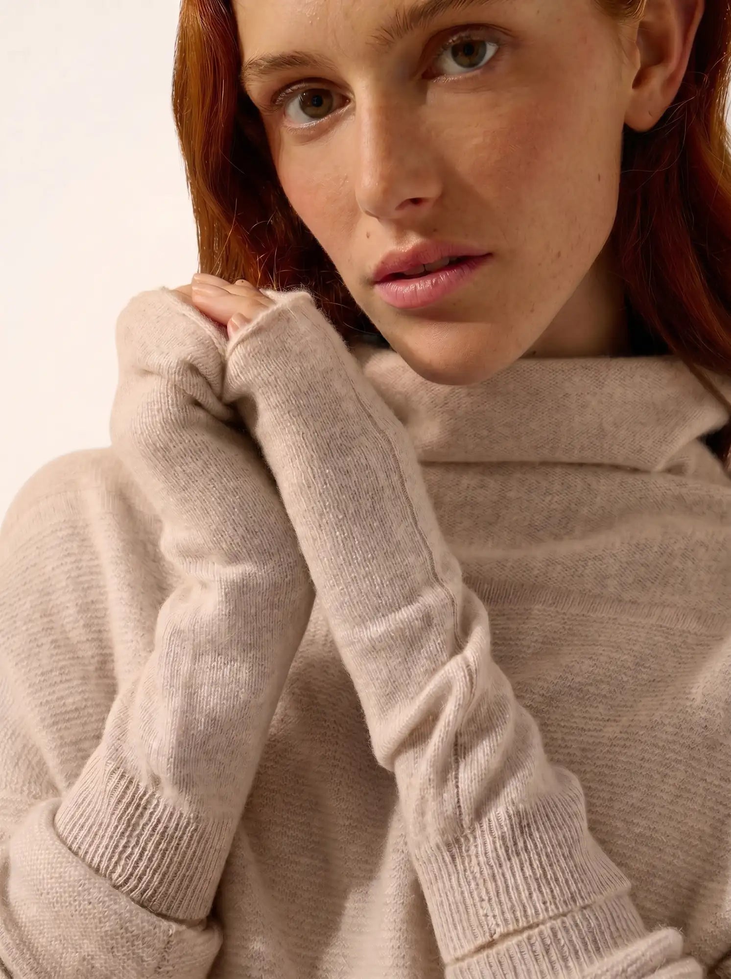 ZOE fingerlose handschuhe beige