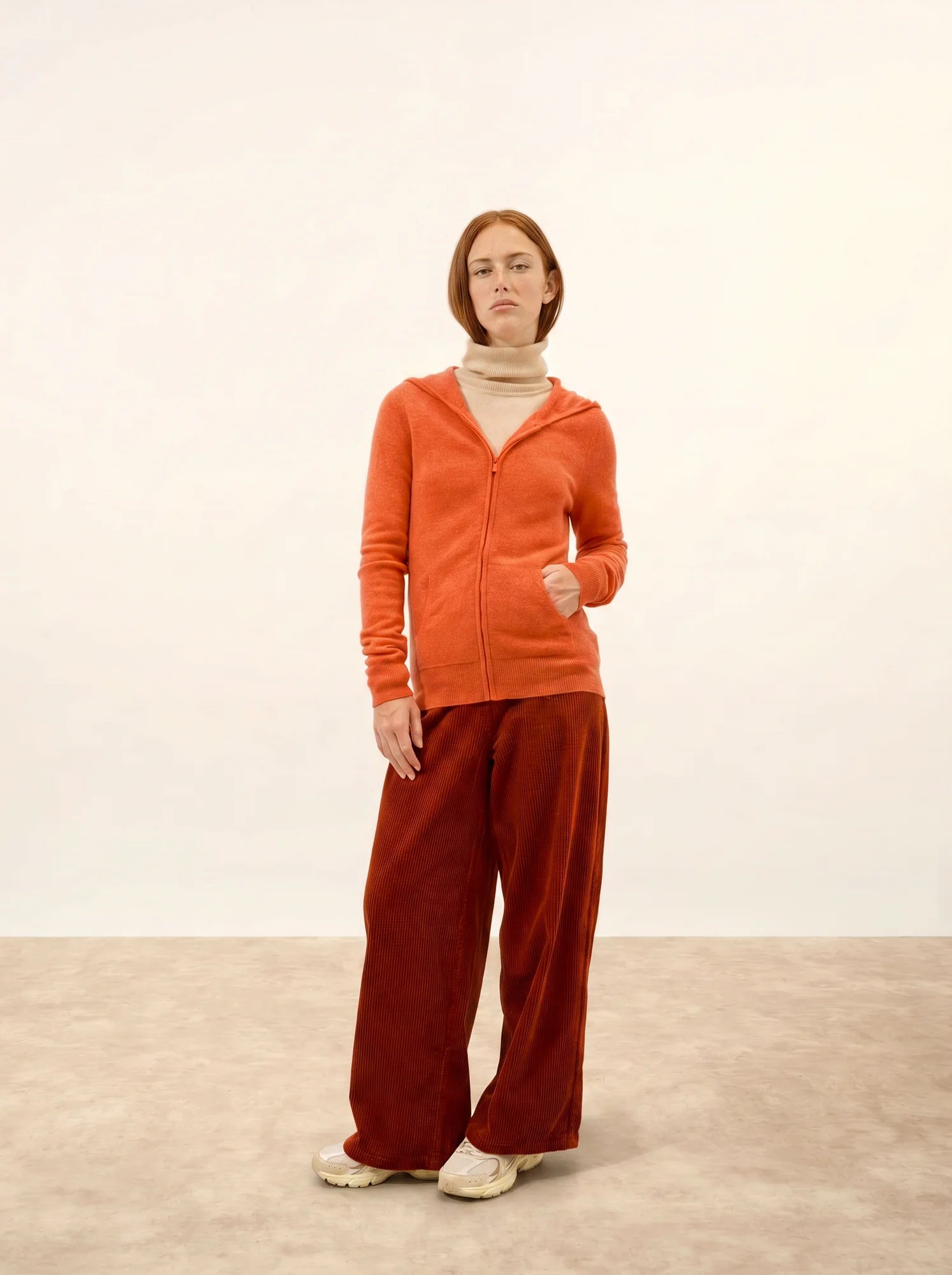 DEBBIE weste mit reissverschluss mit kapuze orange meliert