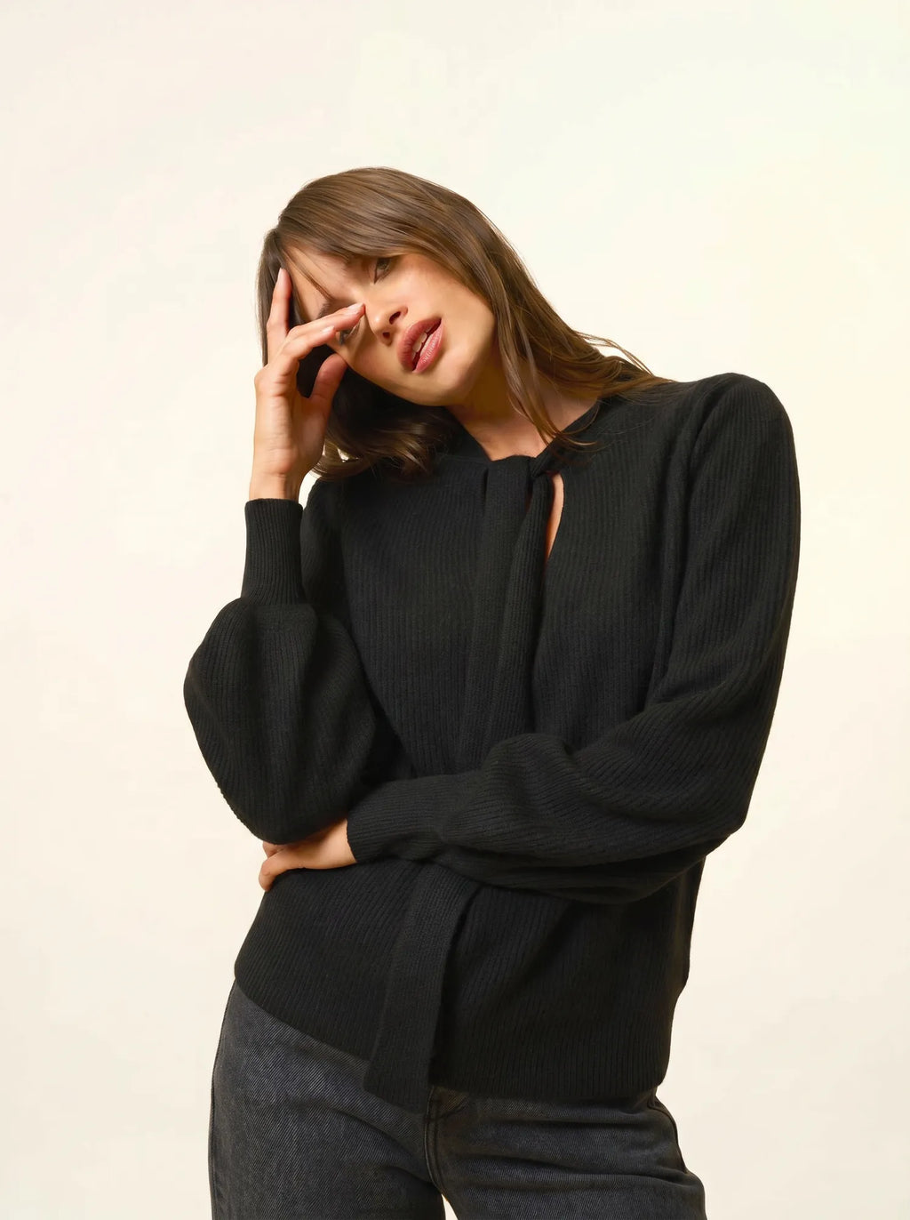 NOTY pullover col lavallière schwarz