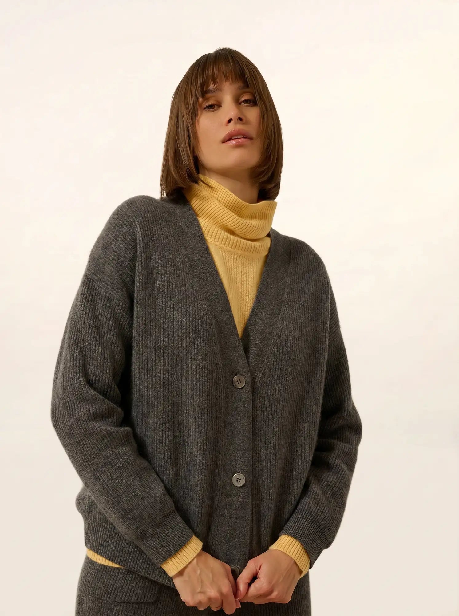 ADELE strickjacke v-ausschnitt anthrazit meliert
