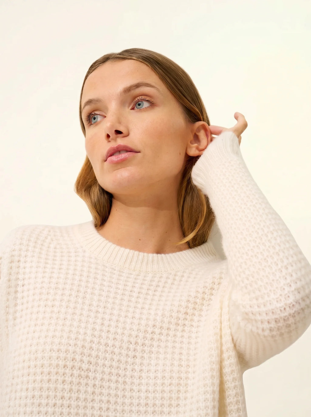 ELENA kleid rundhalsausschnitt 6-fädig schnee