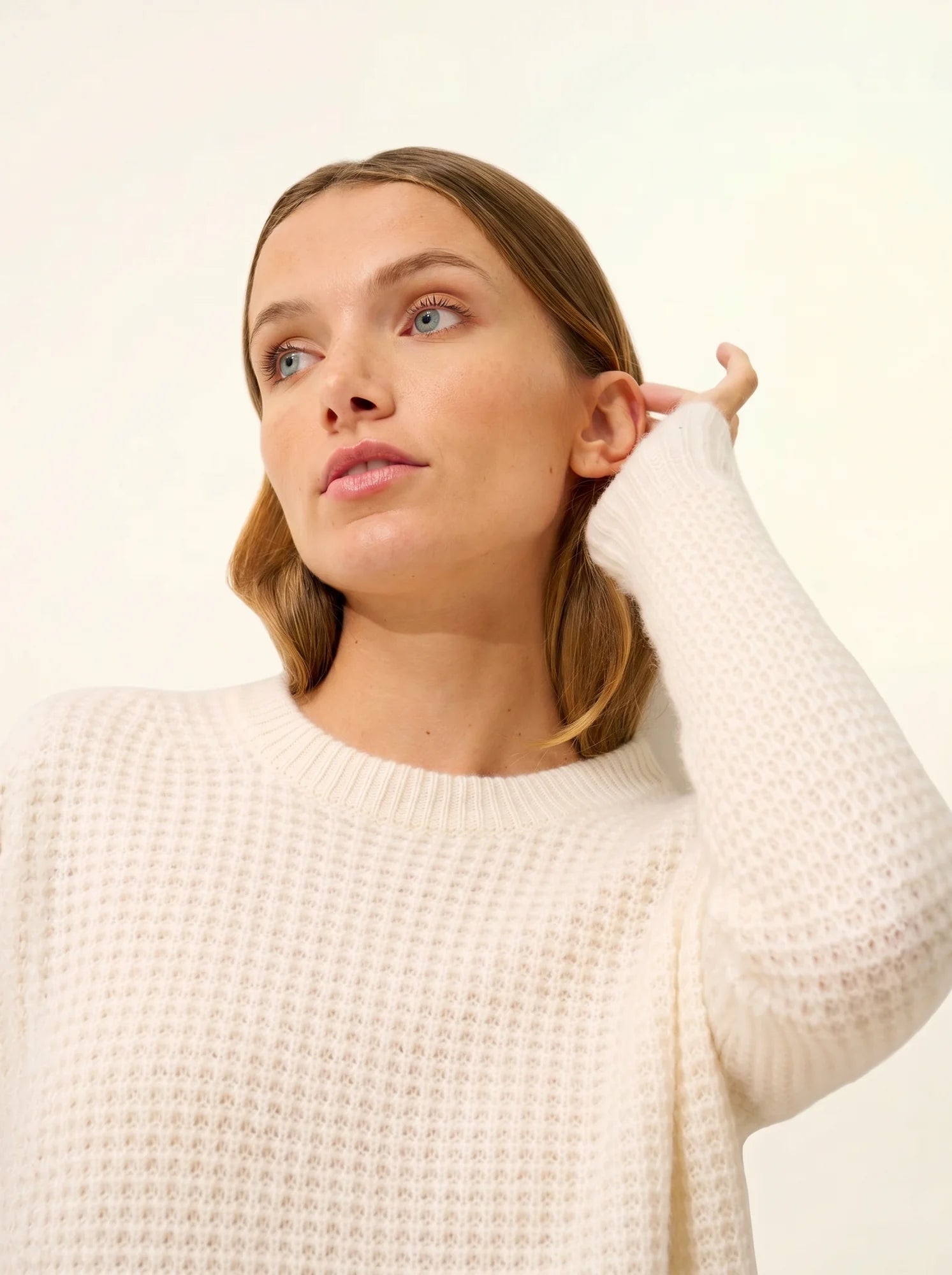 ELENA kleid rundhalsausschnitt 6-fädig schnee